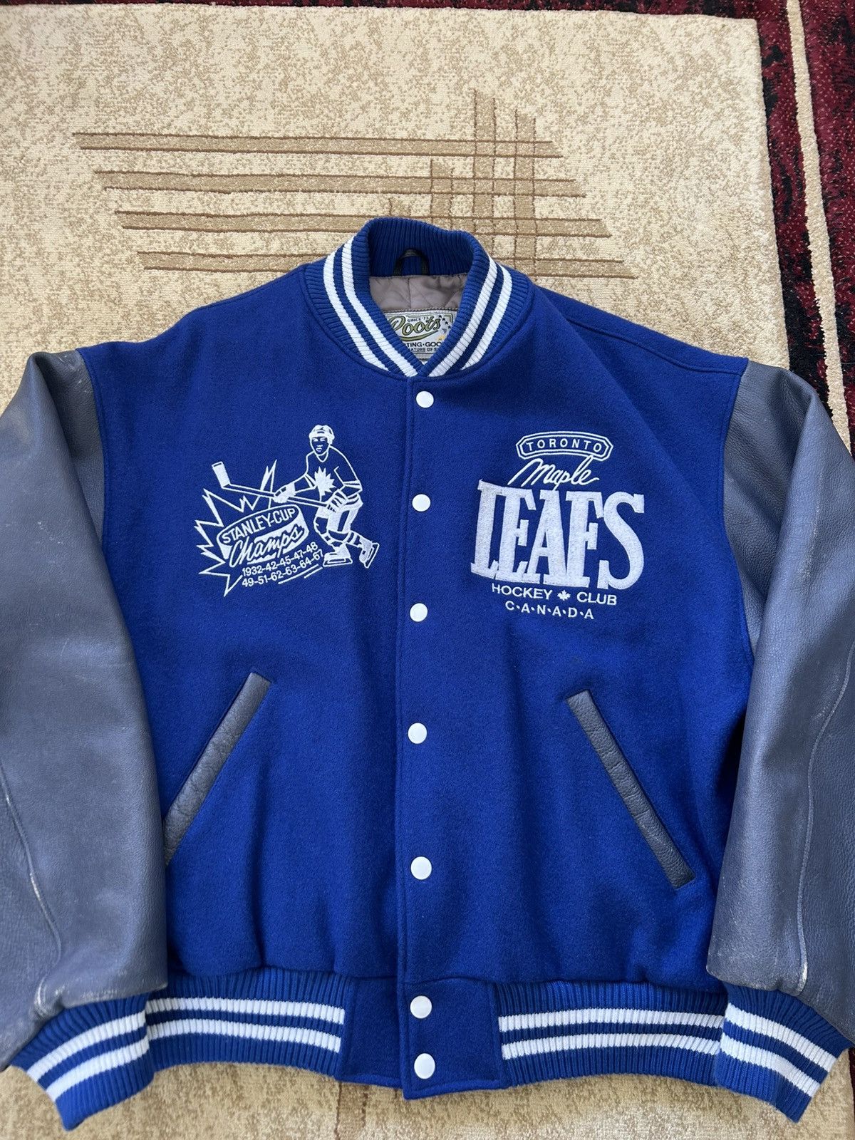 Roots Vintage Roots Toronto Maple Leafs Wool Varsity Jacket Size US M / EU 48-50 / 2 - 2 Thumbnail