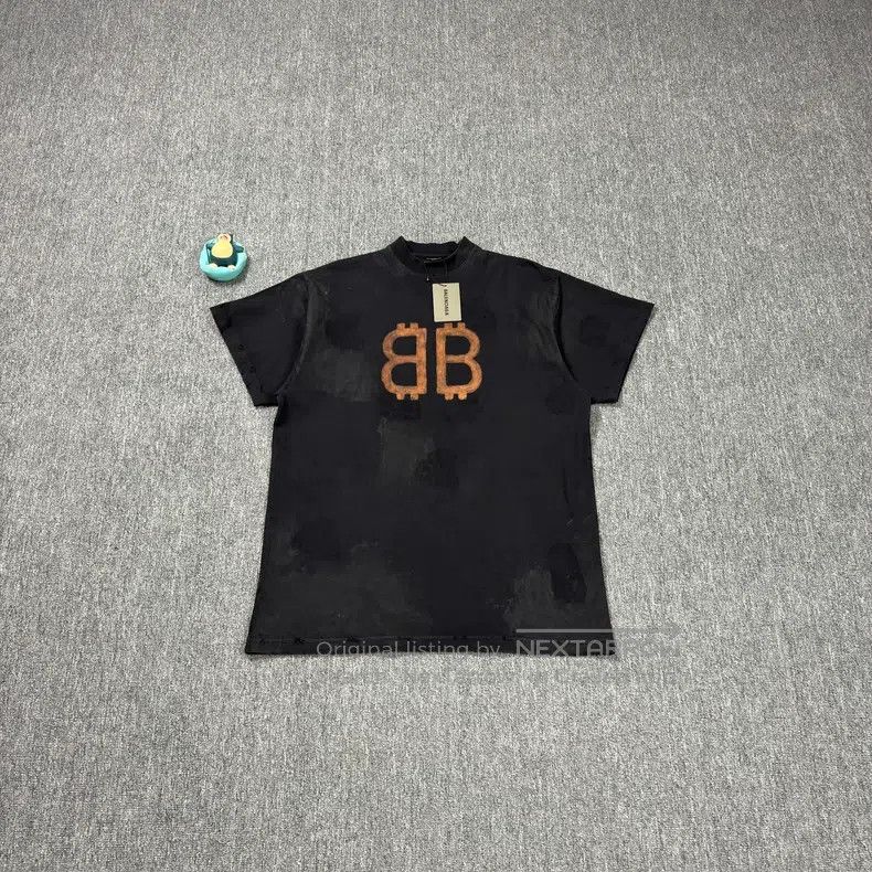Balenciaga Balenciaga Black pitbull short-sleeve Size US S / EU 44-46 / 1 - 1 Thumbnail