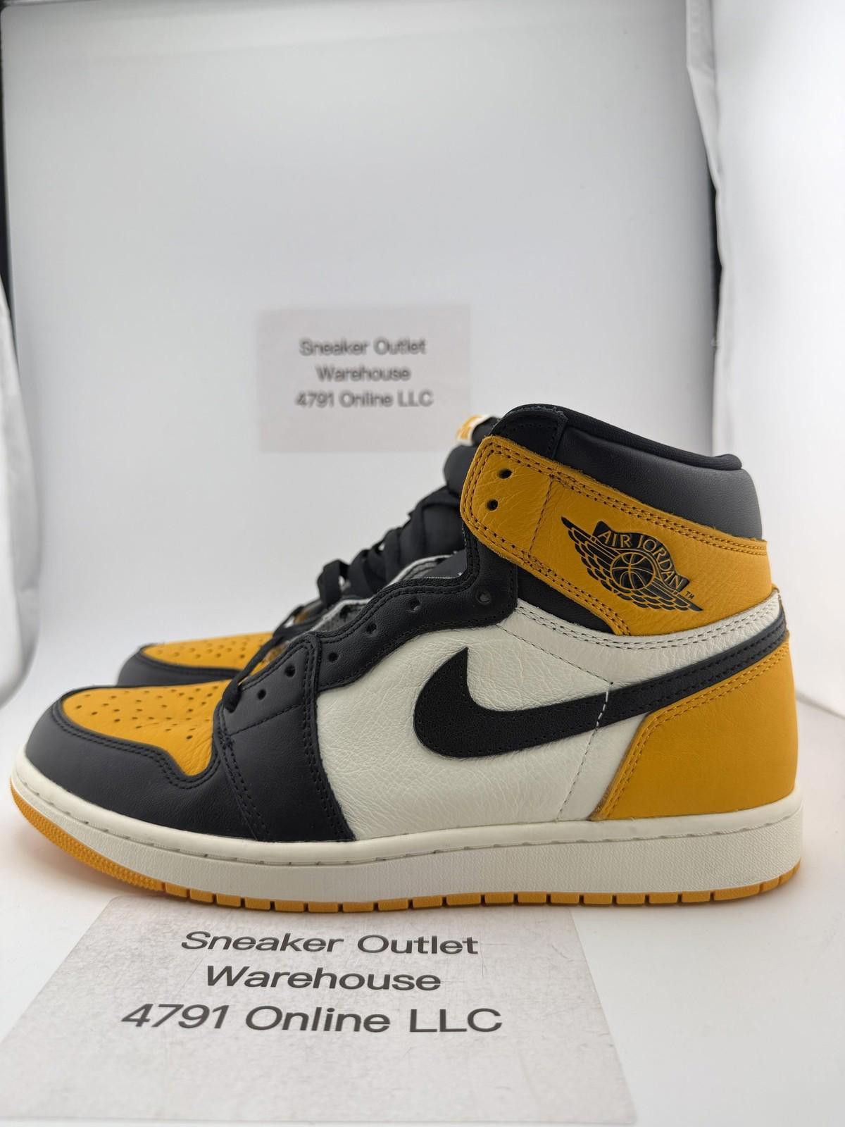 Nike Nike Air Jordan 1 Taxi US 10.5 New with Box D2466 Size US 10.5 / EU 43-44 - 1 Thumbnail
