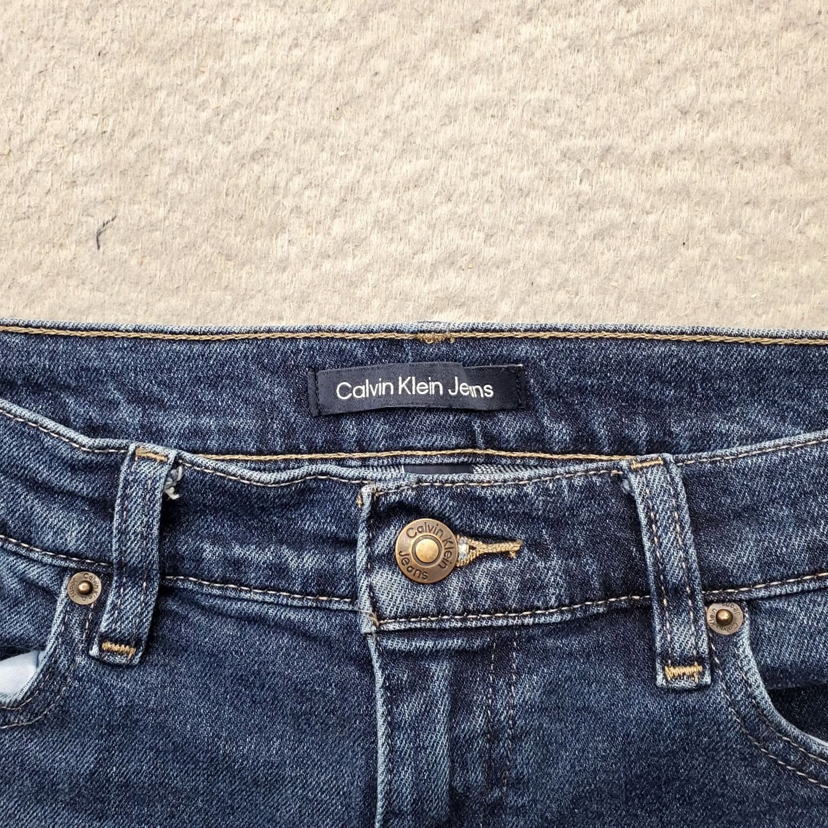 Calvin Klein Calvin Klein Jeans Womens Blue Denim Straight Fit Medium Wash 32x26 5-Pocket Zip Button Inseam 26" Waist 33" Regular Size 24" / US 00 / IT 34 - 7 Thumbnail