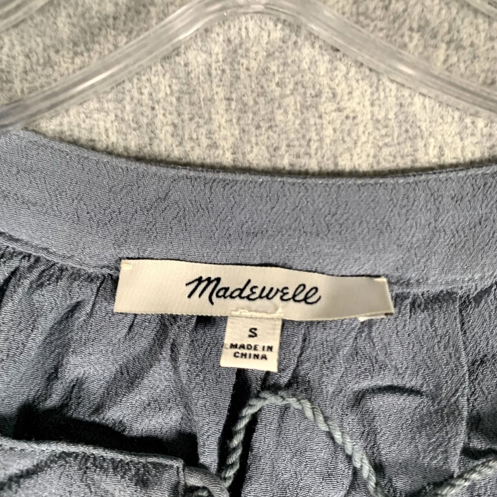 Madewell VINTAGE? Madewell Shirt Womens Small Blue Lace Up Peasant Boho Top 100% Viscose Size S / US 4 / IT 40 - 4 Thumbnail