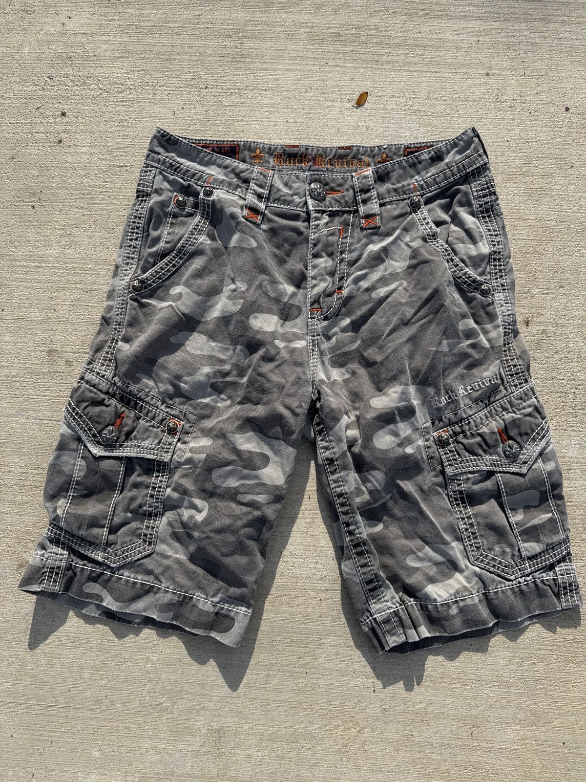 Rock Revival Cargo Shorts 32 NWOT!! newest