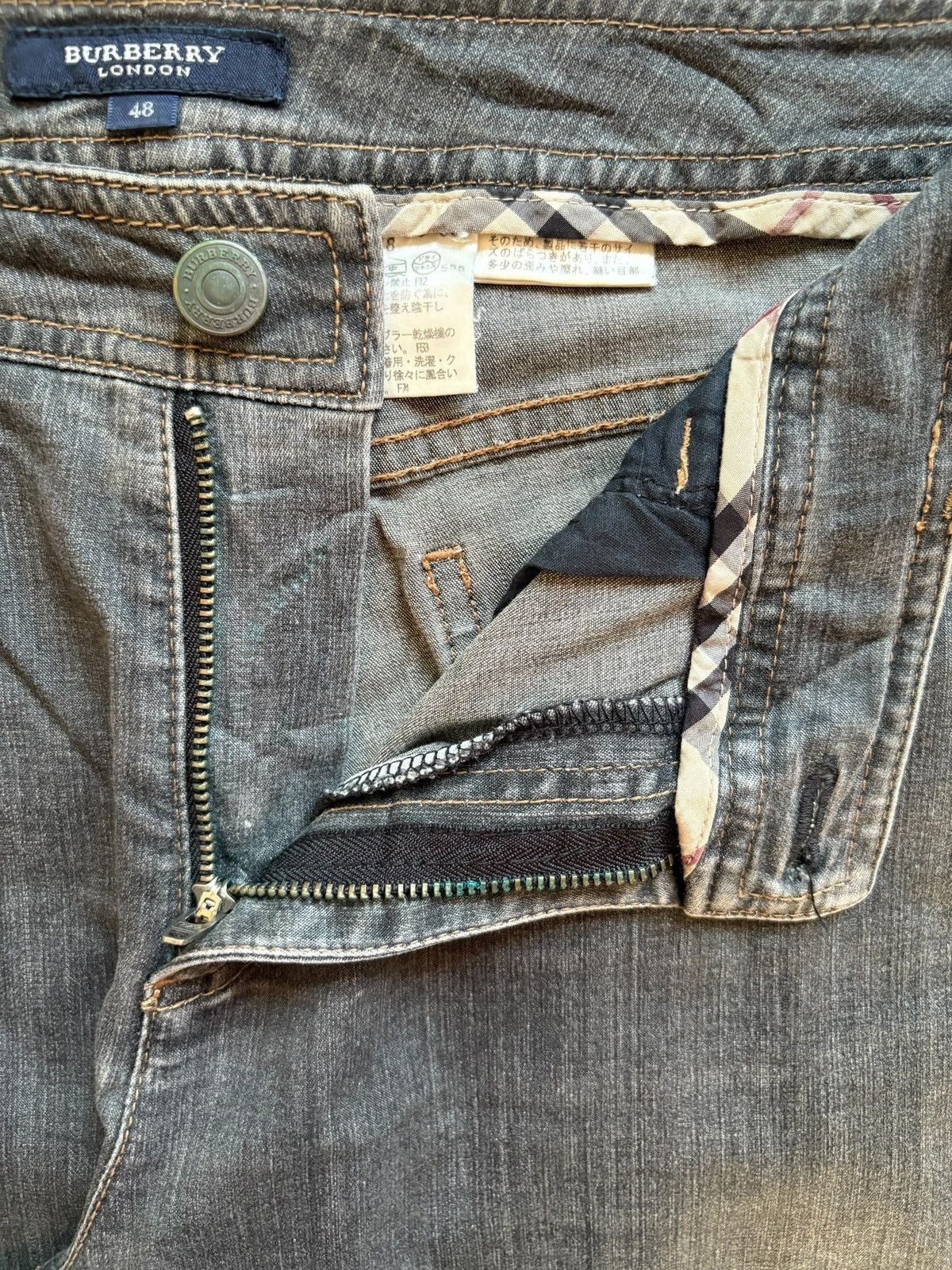 Burberry × Designer Vintage Burberry London Mud Wash Distressed Rip Baggy Jean Size US 36 / EU 52 - 9 Thumbnail