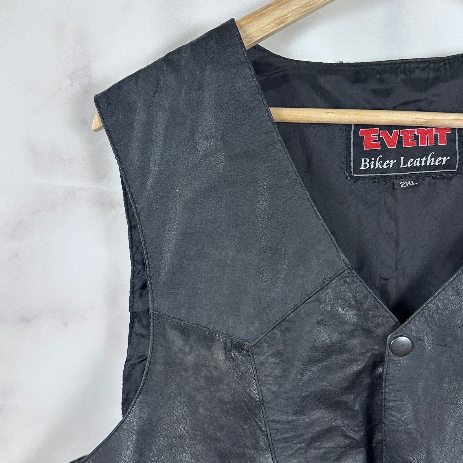 Vintage Vintage Black Leather Biker Vest Size US XXL / EU 58 / 5 - 2 Thumbnail