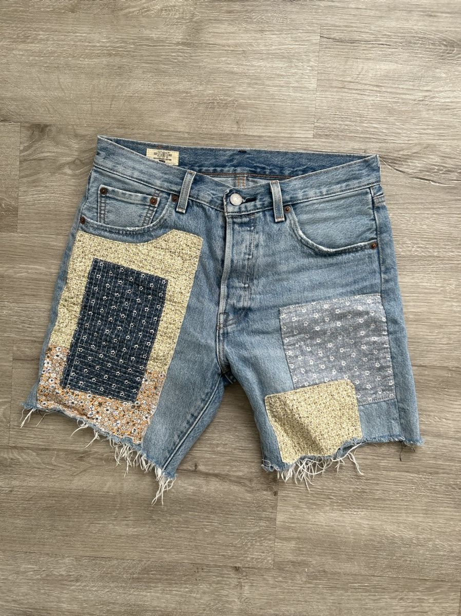 Levi's Levis denim shorts floral Size US 29 - 1 Thumbnail