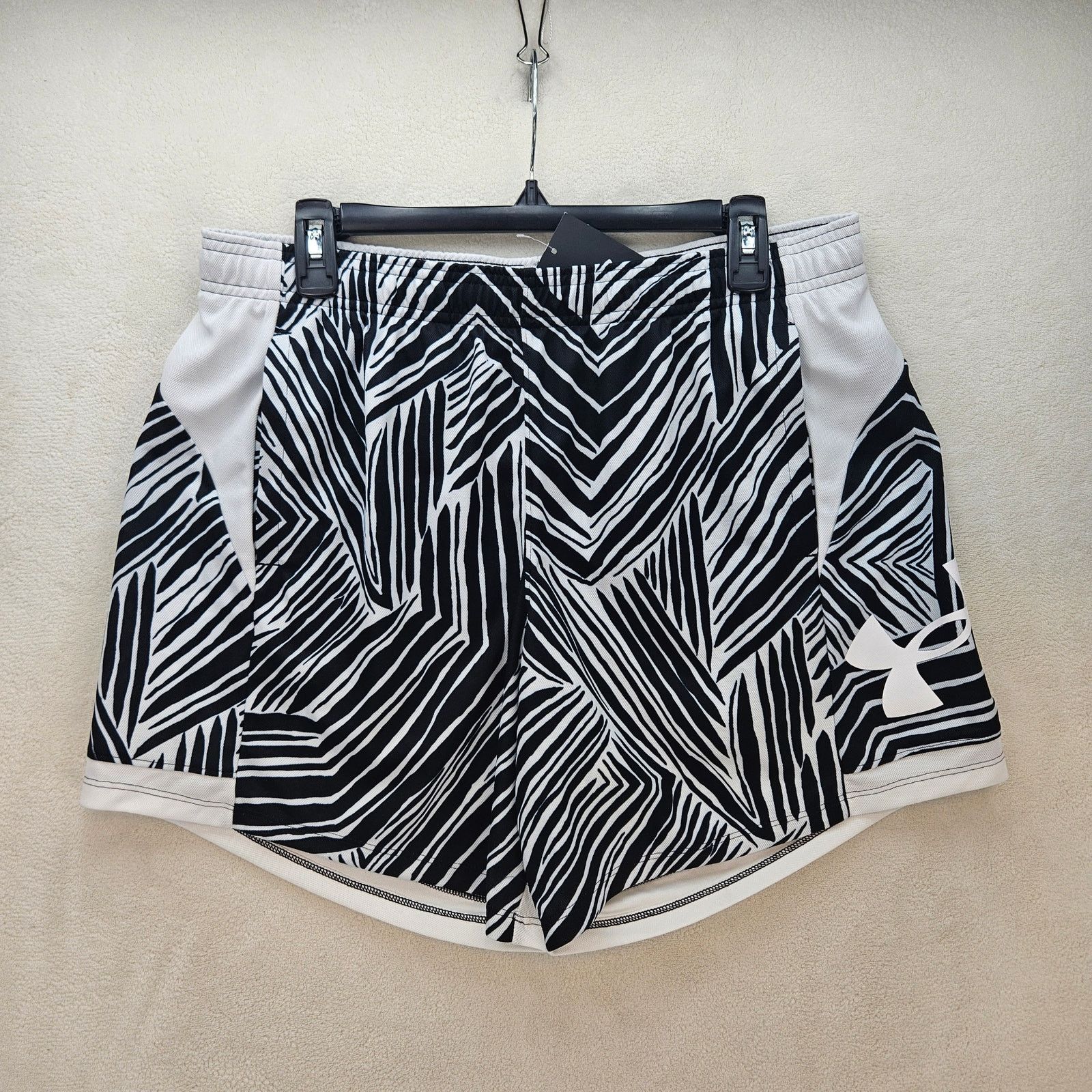 Under Armour UNDER ARMOUR WOMEN'S LARGE BASELINE 6" BASKETBALL SHORTS Size 32" / US 10 / IT 46 - 1 Thumbnail