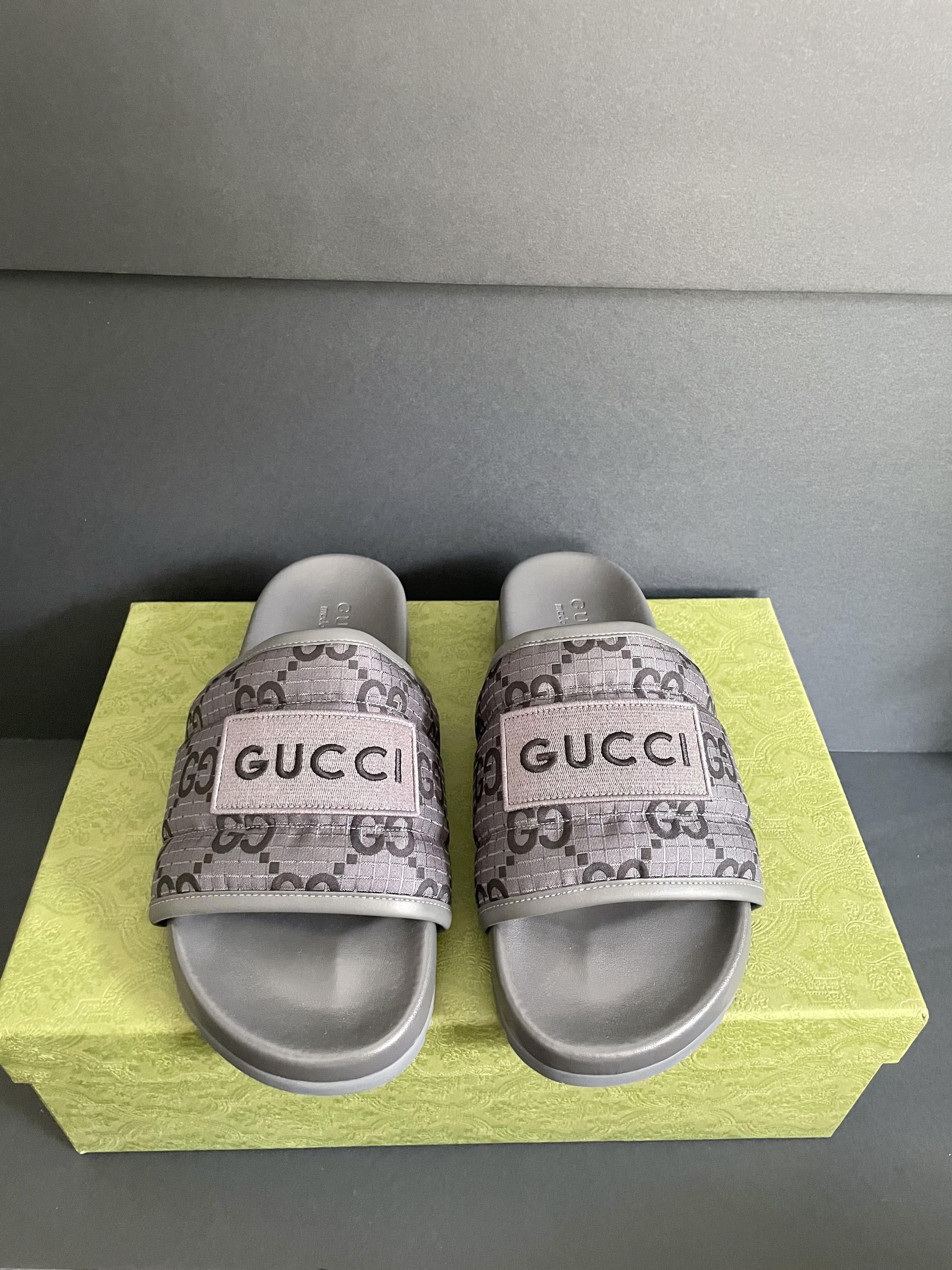 Gucci GUCCI RIPSTOP GG SLIDE Size US 7 / EU 40 - 1 Thumbnail