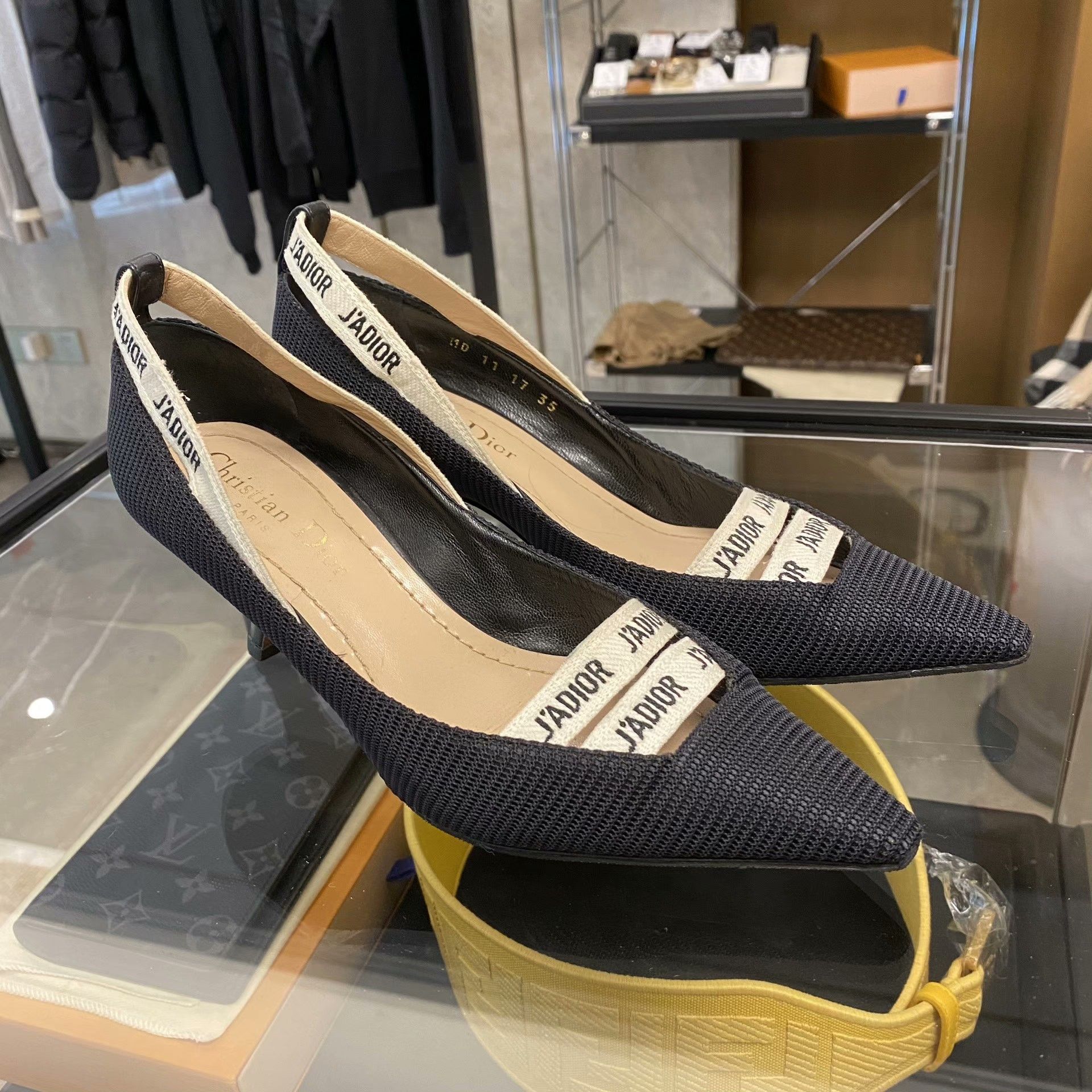 Dior Dior Lowtop Sneakers us_5 Women Size US 5 / IT 35 - 1 Thumbnail