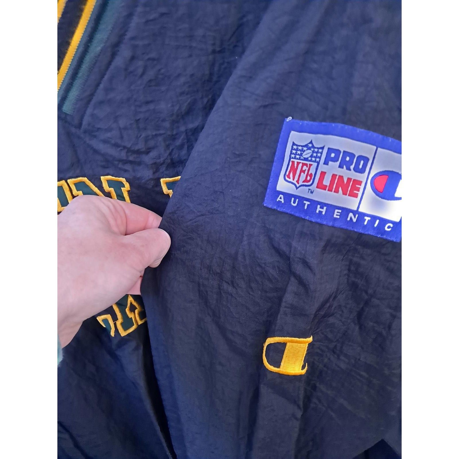 Champion Vintage Champion Green Bay Packers V Neck Windbreaker Size L Size US L / EU 52-54 / 3 - 4 Thumbnail