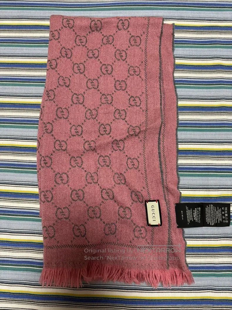 Gucci Gucci Gray and pink color-matched full logo double-sided w Size ONE SIZE - 1 Thumbnail