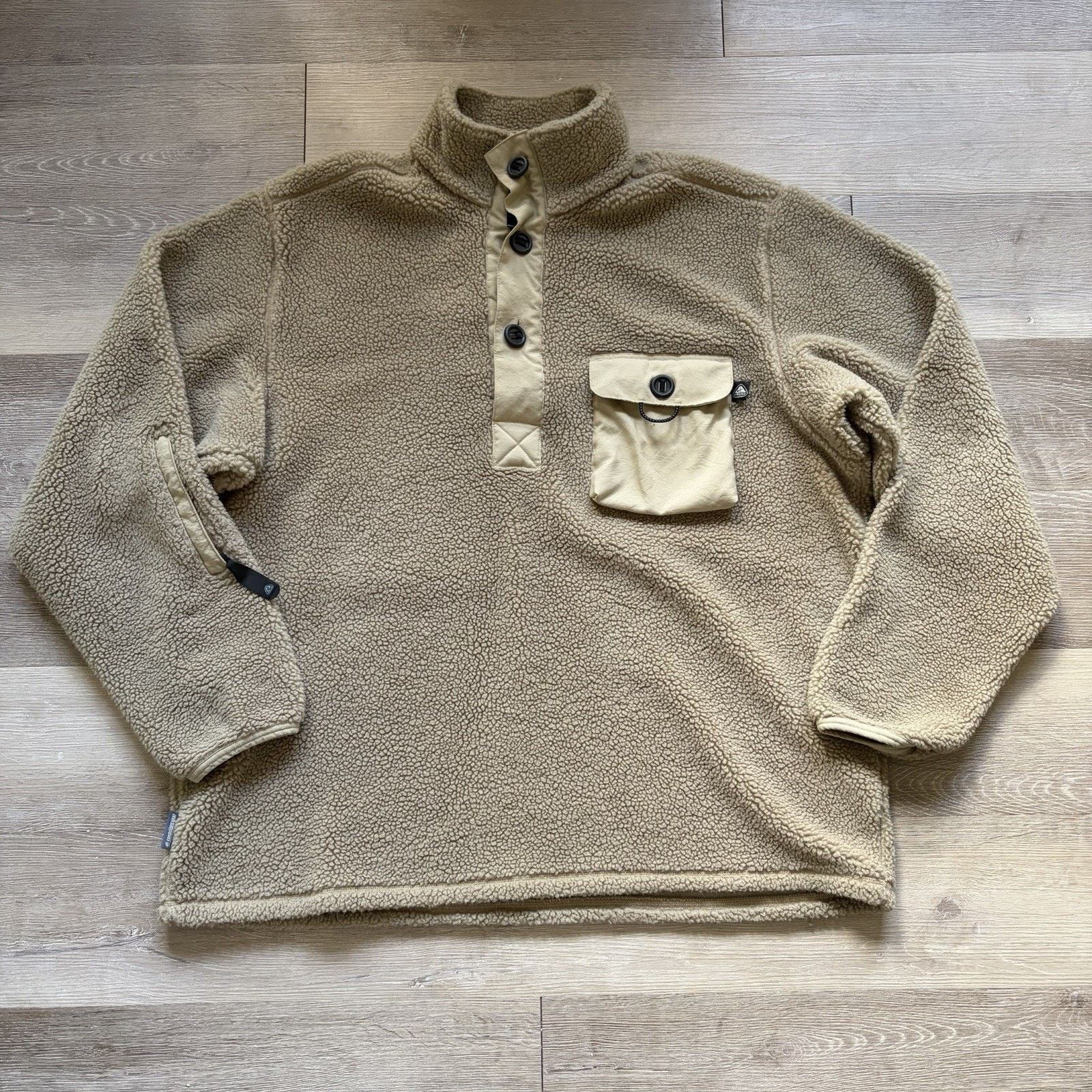 Nike ACG Vintage 90s Nike ACG Deep Pile Sherpa Fleece XL Gorpcore Size US XL / EU 56 / 4 - 1 Thumbnail