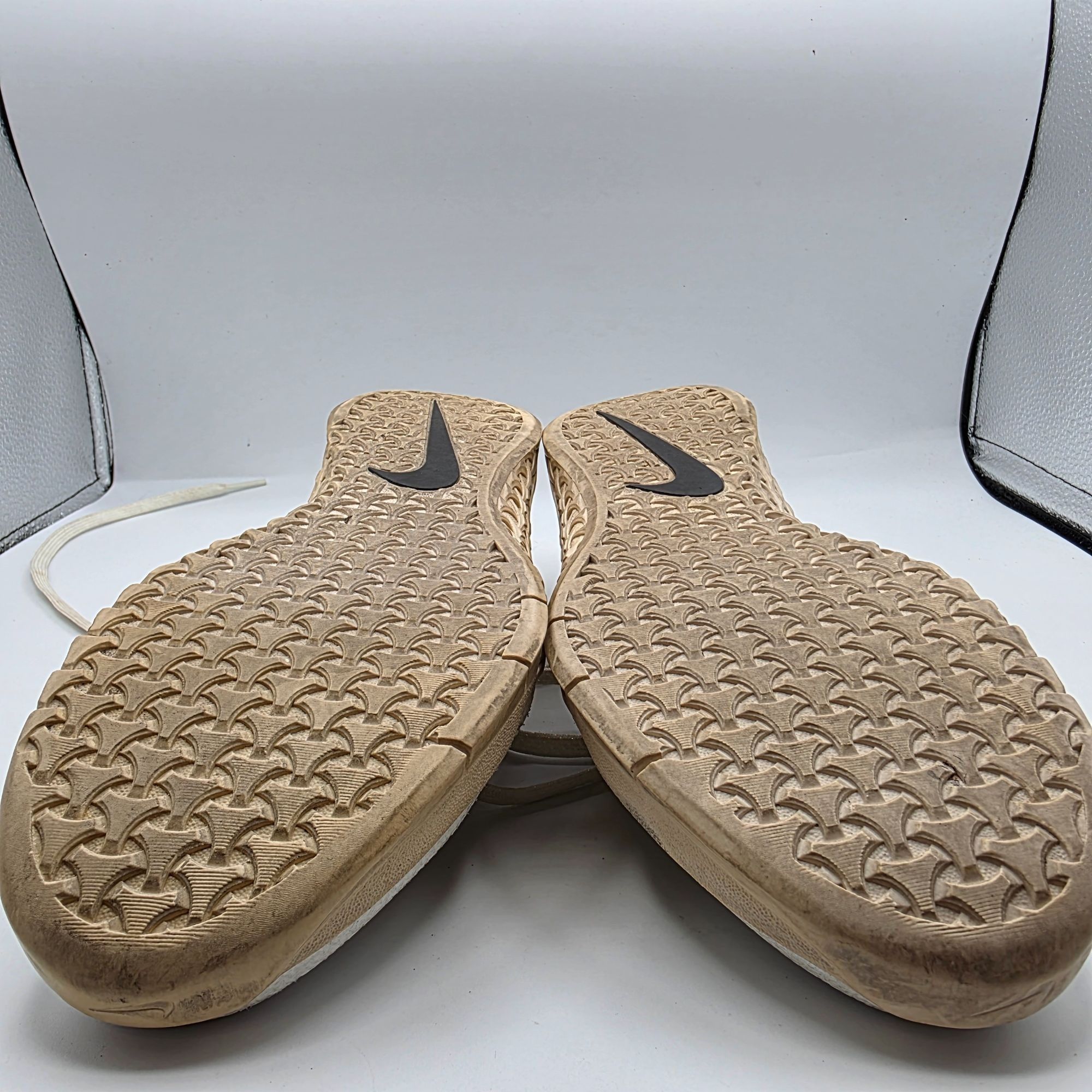 Nike Nike Metcon 4 Womens Size 8 Champagne Metallic Gold Training Size US 8 / IT 38 - 11 Thumbnail
