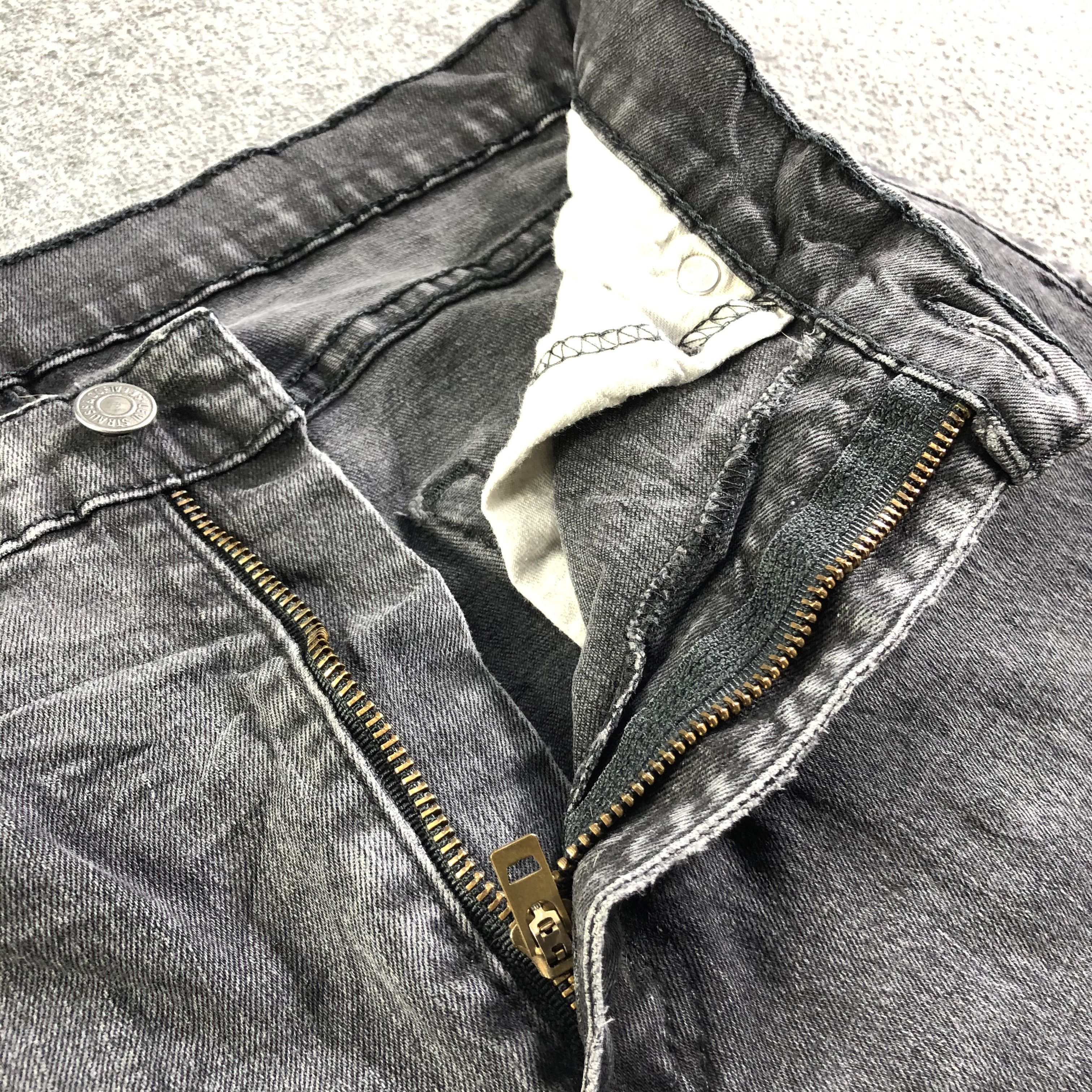 Levi's Vintage Levis 507 Jeans-J4167 Size US 33 - 8 Thumbnail