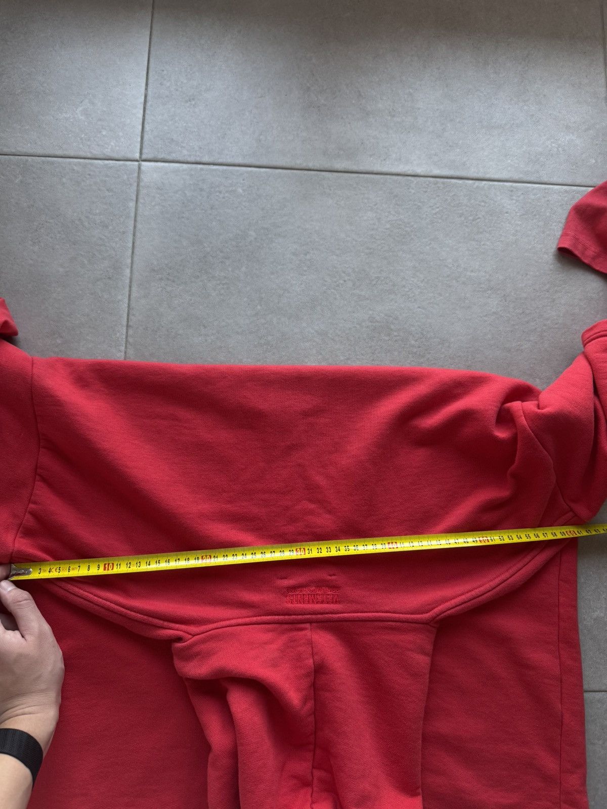 Tommy Hilfiger × Vetements Vetements X Tommy Hilfiger Red Oversize M Size Cotton Hoodie Pullover Sweatshirt Size US M / EU 48-50 / 2 - 17 Thumbnail