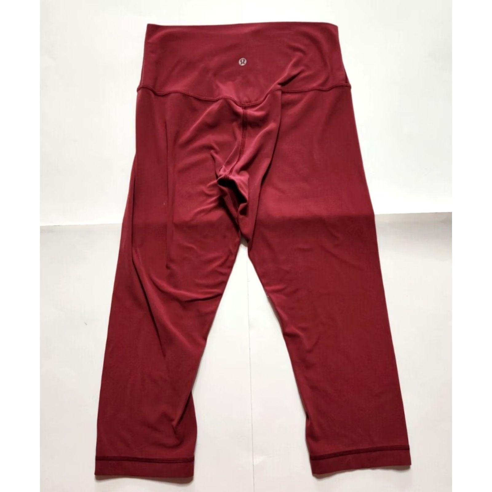Lululemon Lululemon Cropped Leggings Womens 8 Red Solid Activewear Bottoms Pants Size 30" / US 8 / IT 44 - 2 Thumbnail
