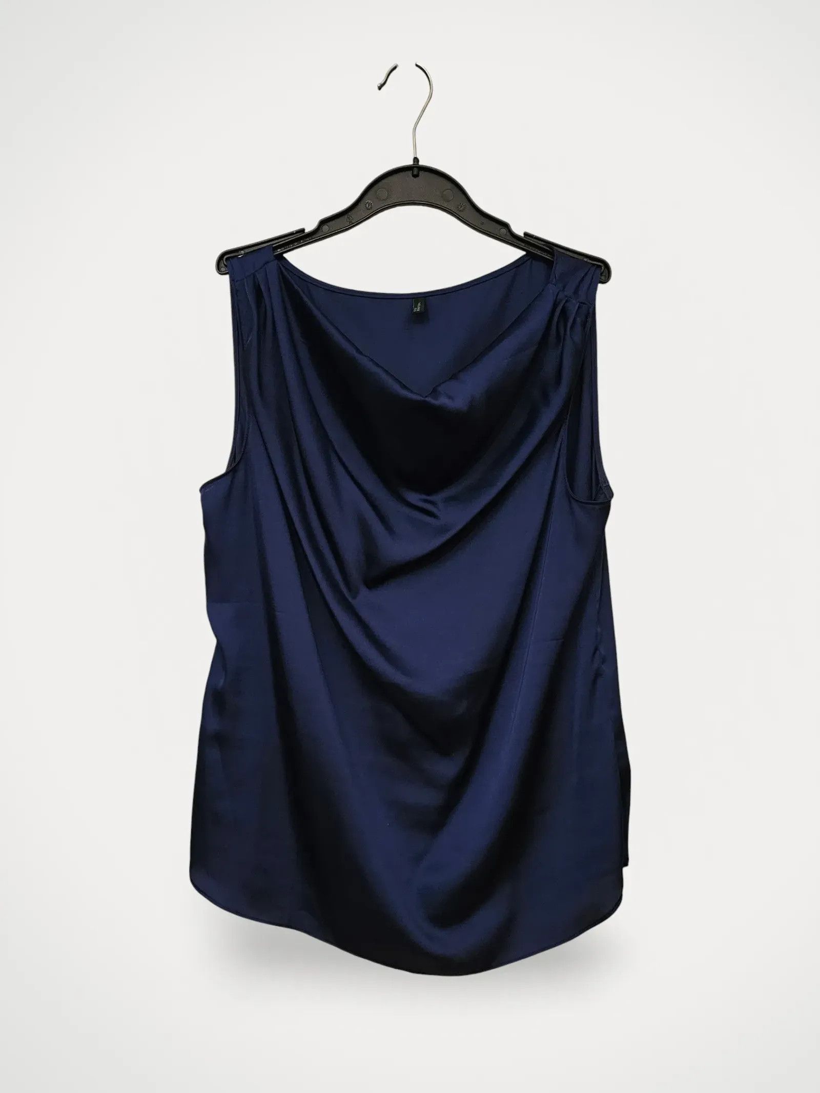 Benetton Benetton Top Size M / US 6-8 / IT 42-44 - 1 Thumbnail
