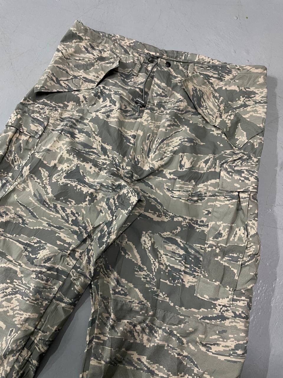 Seditionaries VINTAGE US ARMR TIGER STRIPE Size US 36 / EU 52 - 12 Thumbnail