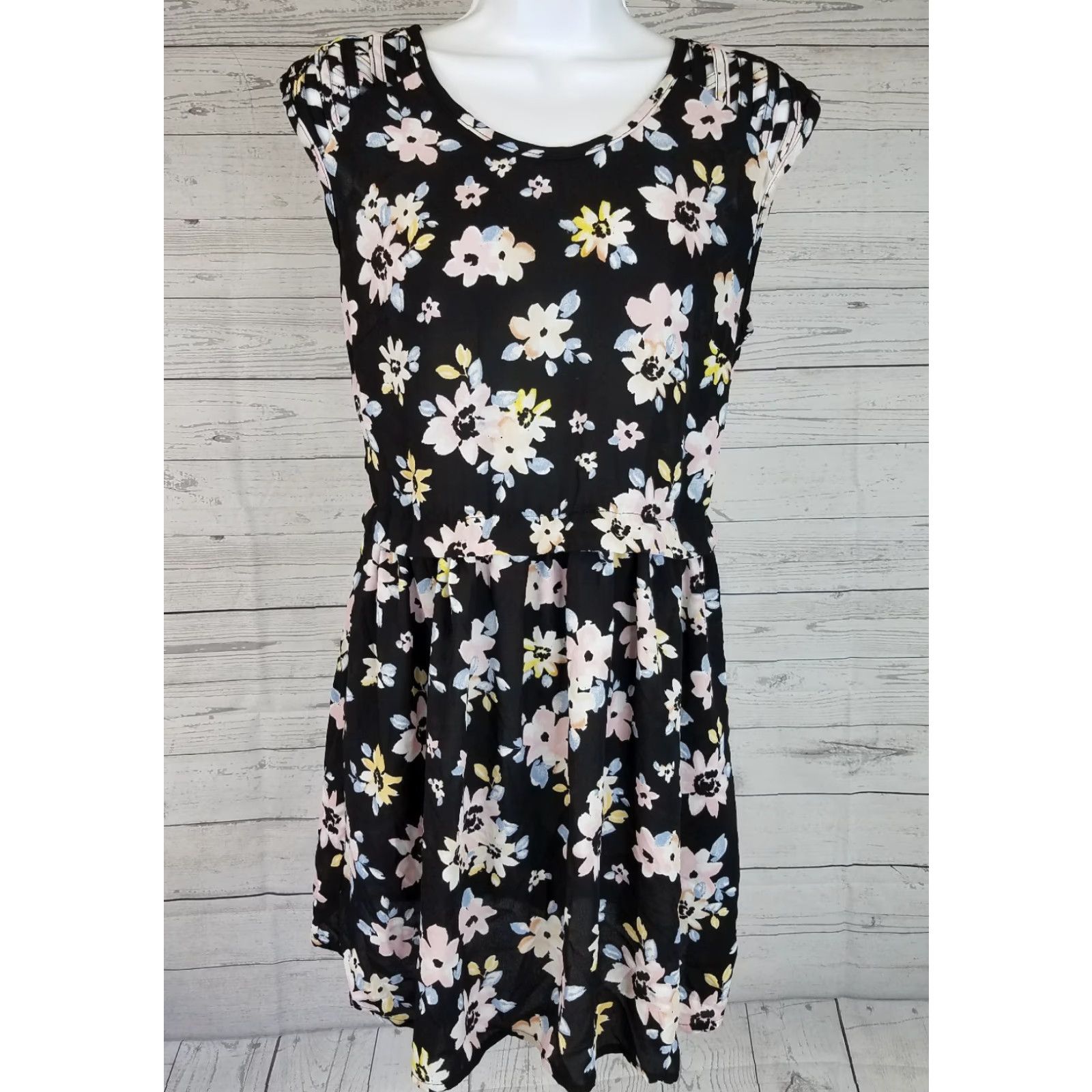 Vintage Xhilaration Dress Womens Sleeveless Sz Small Black Pink Floral Short Polyester Fit & Flare Womens 90s? Size S / US 4 / IT 40 - 2 Thumbnail