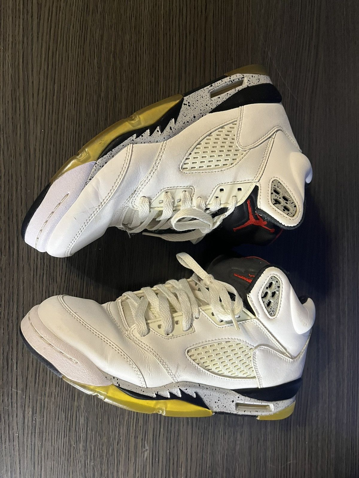 Jordan Brand Jordan 5 White Cement Size US 7 / EU 40 - 2 Thumbnail