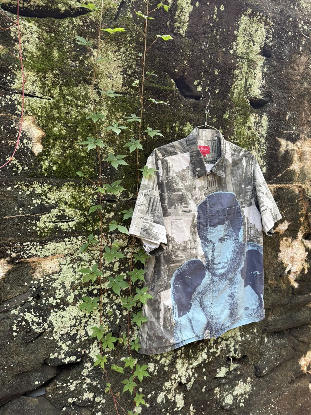 トップス supreme Muhammad Ali Zip Up S/S Shi Supreme Muhammad Ali Zip Up S S Shirt (SS21) - $158