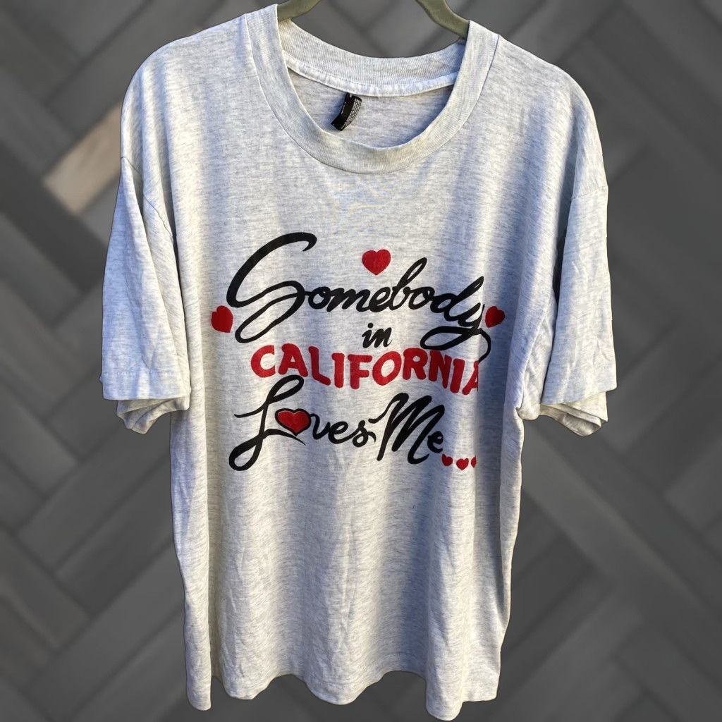 Vintage VINTAGE Somebody In California Loves Me T-Shirt Size US XL / EU 56 / 4 - 1 Thumbnail