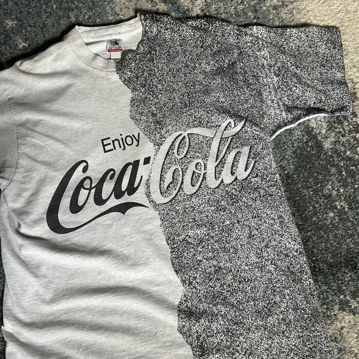 Coca Cola ASYMMETRiC ALLOVER PRiNT TELEViSiON STATiC TEE MTV CYBERPUNK Size US L / EU 52-54 / 3 - 8 Thumbnail