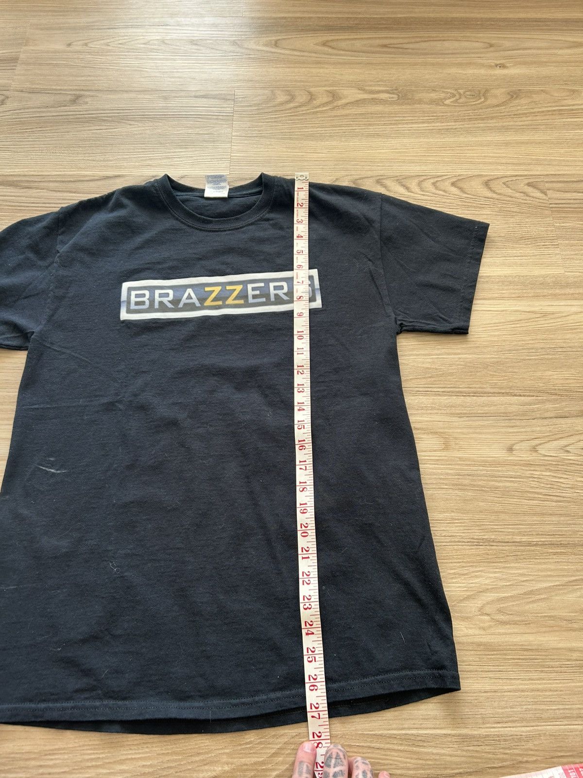 Vintage RARE! Vintage Brazzers Crew Tee Size Medium Size US M / EU 48-50 / 2 - 6 Thumbnail