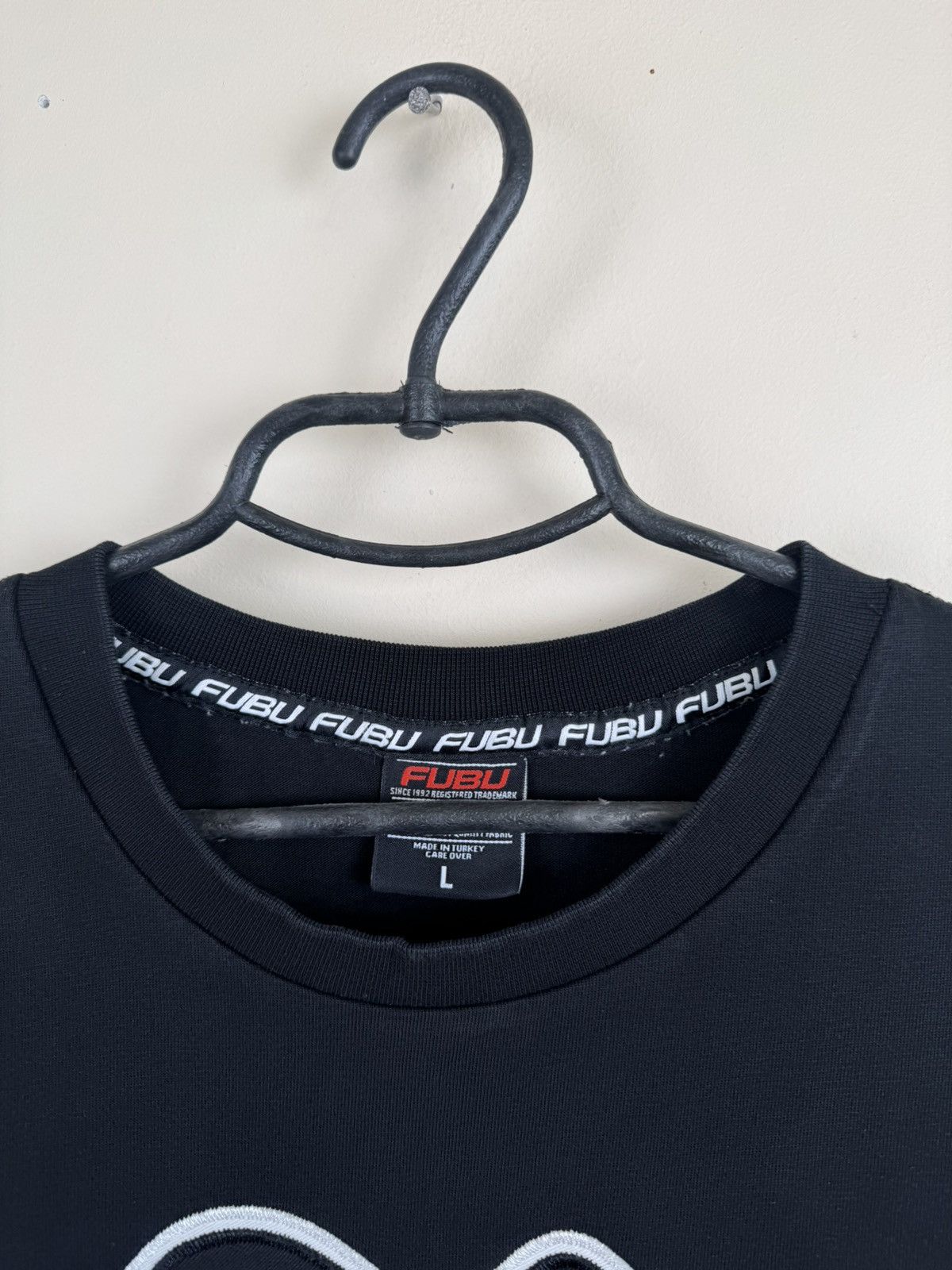 Fubu Vintage Fubu T-Shirt Big Logo Rap USA Hop Hop Y2K L Size US L / EU 52-54 / 3 - 14 Thumbnail