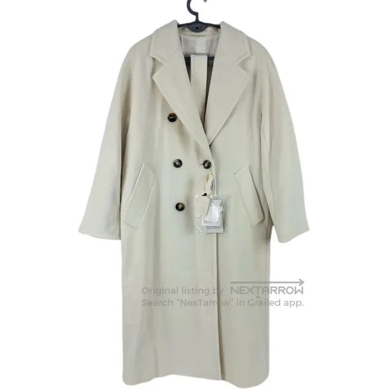 Max Mara MaxMara Cream Women's Overcoat . Size XS / US 0-2 / IT 36-38 - 1 Thumbnail