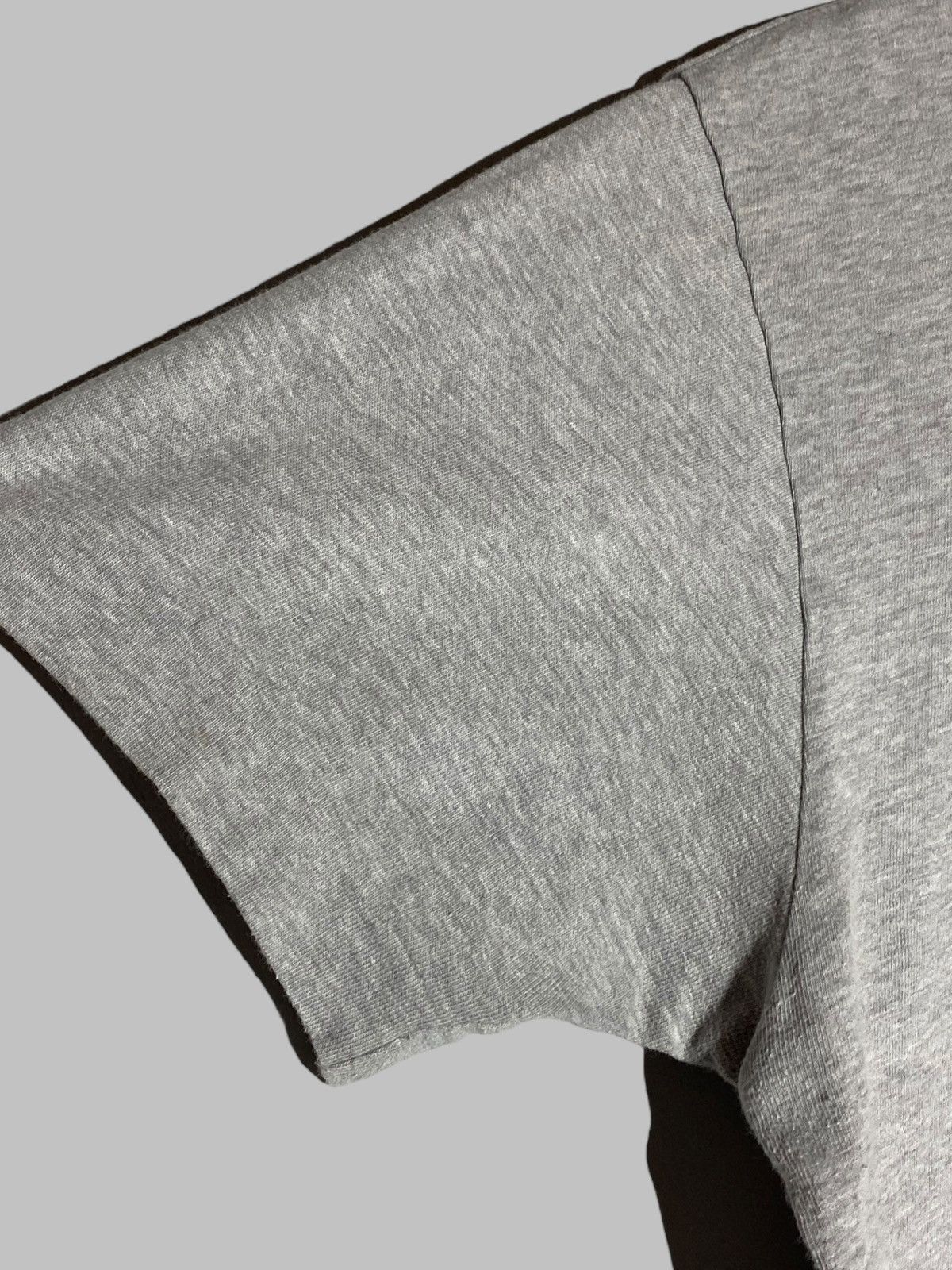 Comme des Garcons COMME DES GARÇONS PLAY Gray Heart Patch T-Shirt Size US S / EU 44-46 / 1 - 5 Thumbnail