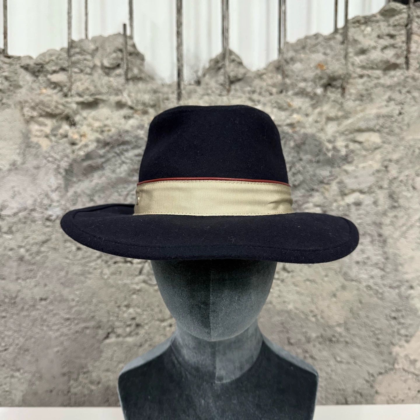 Hermes new hat size 57