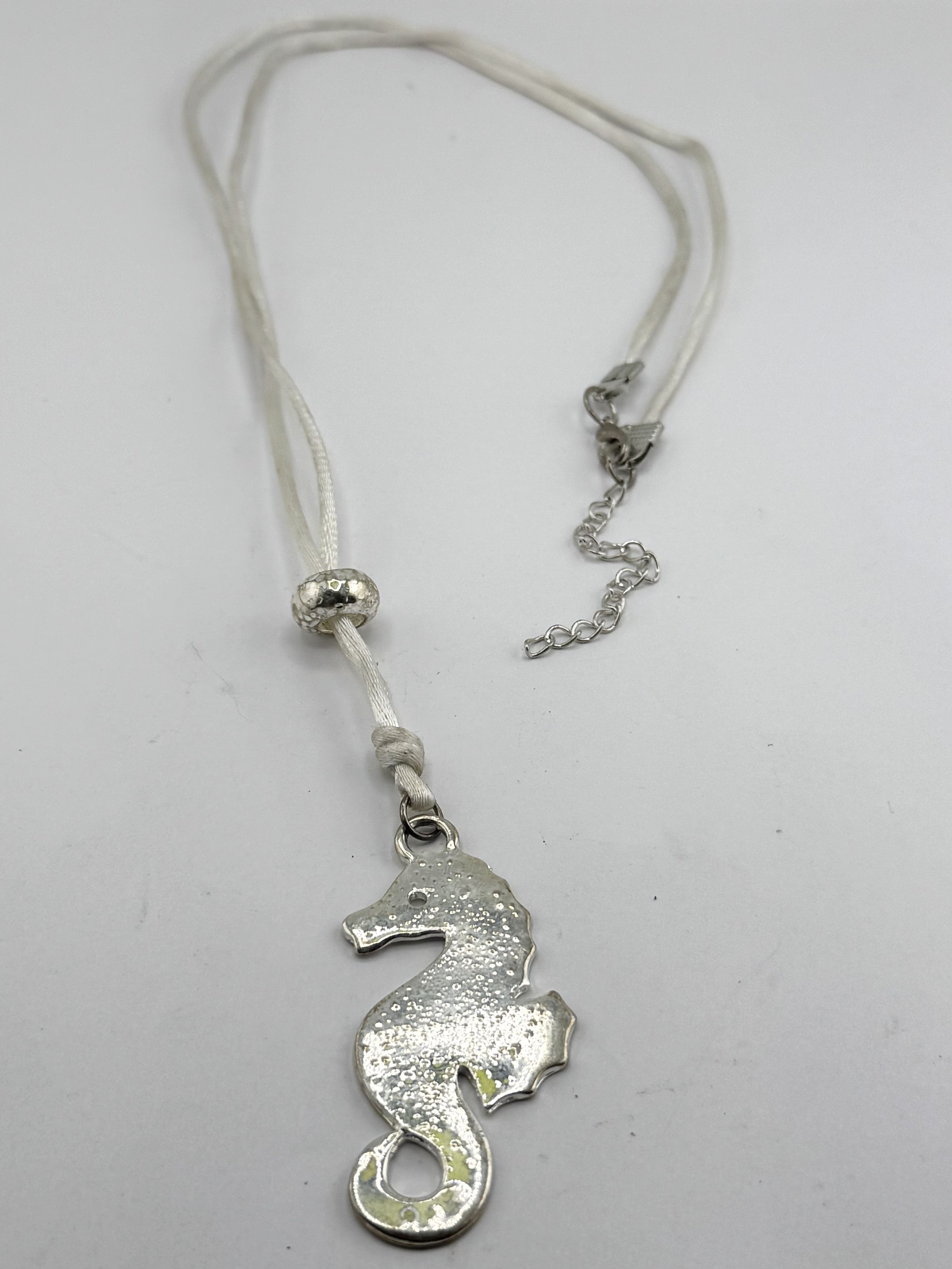 Other Seahorse pendant on fabric cord necklace Size ONE SIZE - 2 Thumbnail