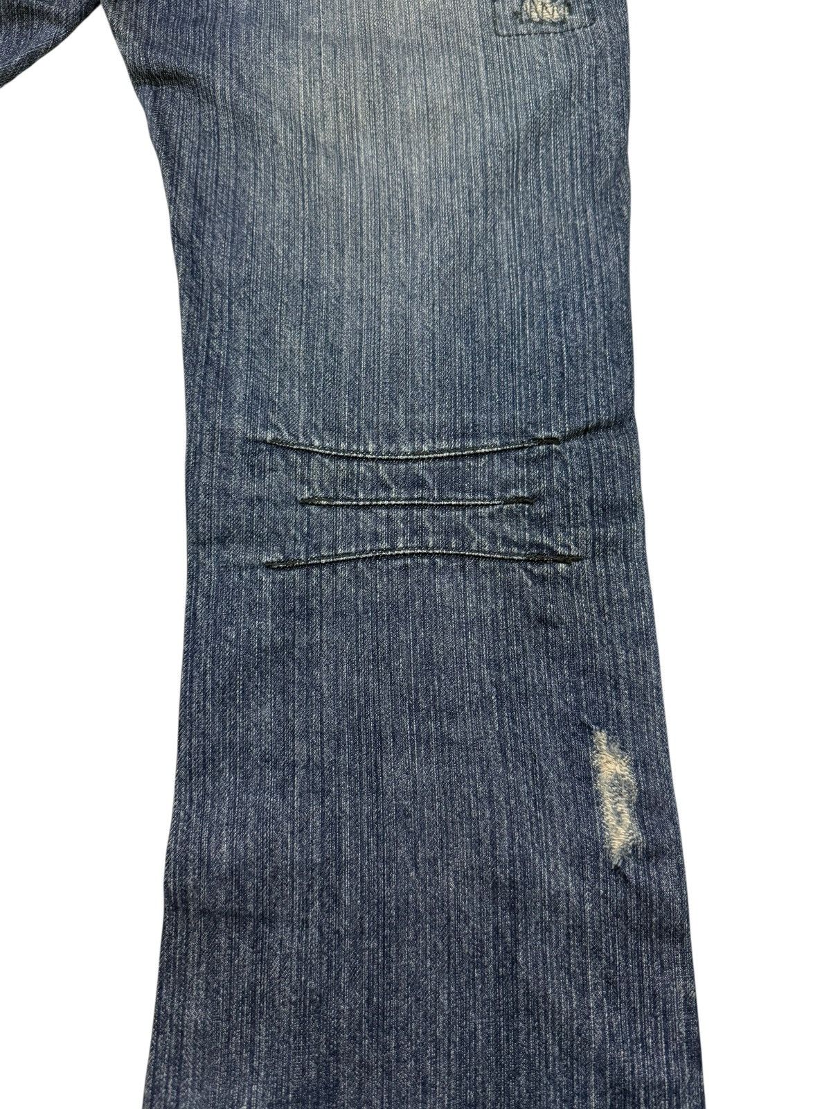 Le Grande Bleu (L.G.B.) Flared Jeans Rupert Difference Distressed Rare Design Denim Size US 30 / EU 46 - 21 Thumbnail
