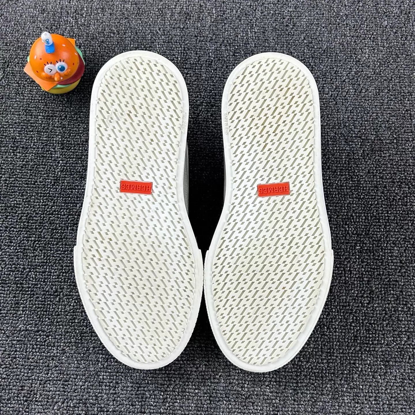 Hermes Hermes Gray Minimalist Logo Sneaker 36 Size US 5.5 / IT 35.5 - 6 Thumbnail