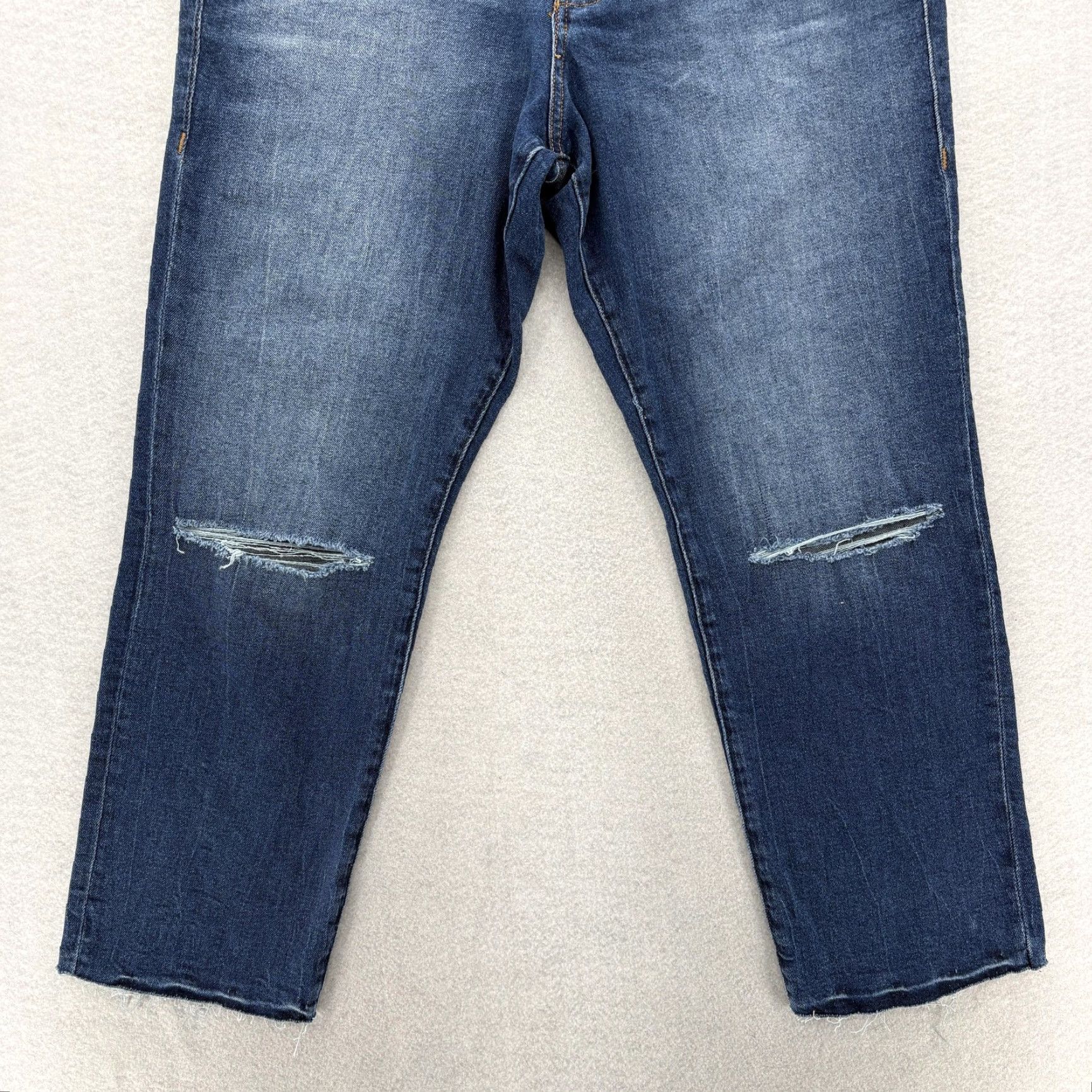 True Religion VINTAGE? No. True Religion Starr Jeans Womens 33 Blue High Rise Cropped Straight Distressed Shirt? Size 24" / US 00 / IT 34 - 3 Thumbnail