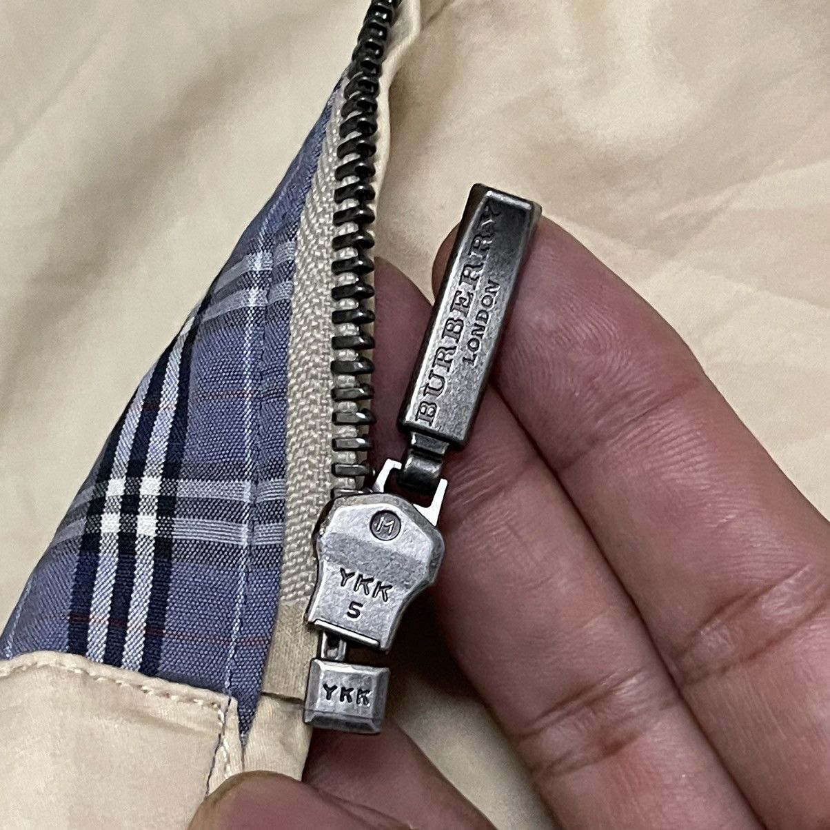 Burberry Vintage Burberry London Novacheck Zipper Jacket Size US S / EU 44-46 / 1 - 14 Thumbnail