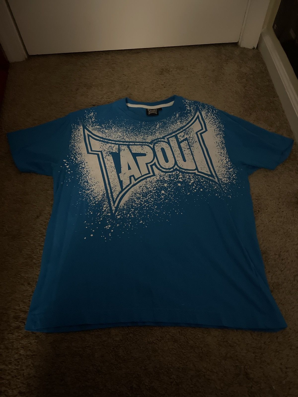 Vintage Tapout Spray Paint Tee Size US L / EU 52-54 / 3 - 1 Thumbnail