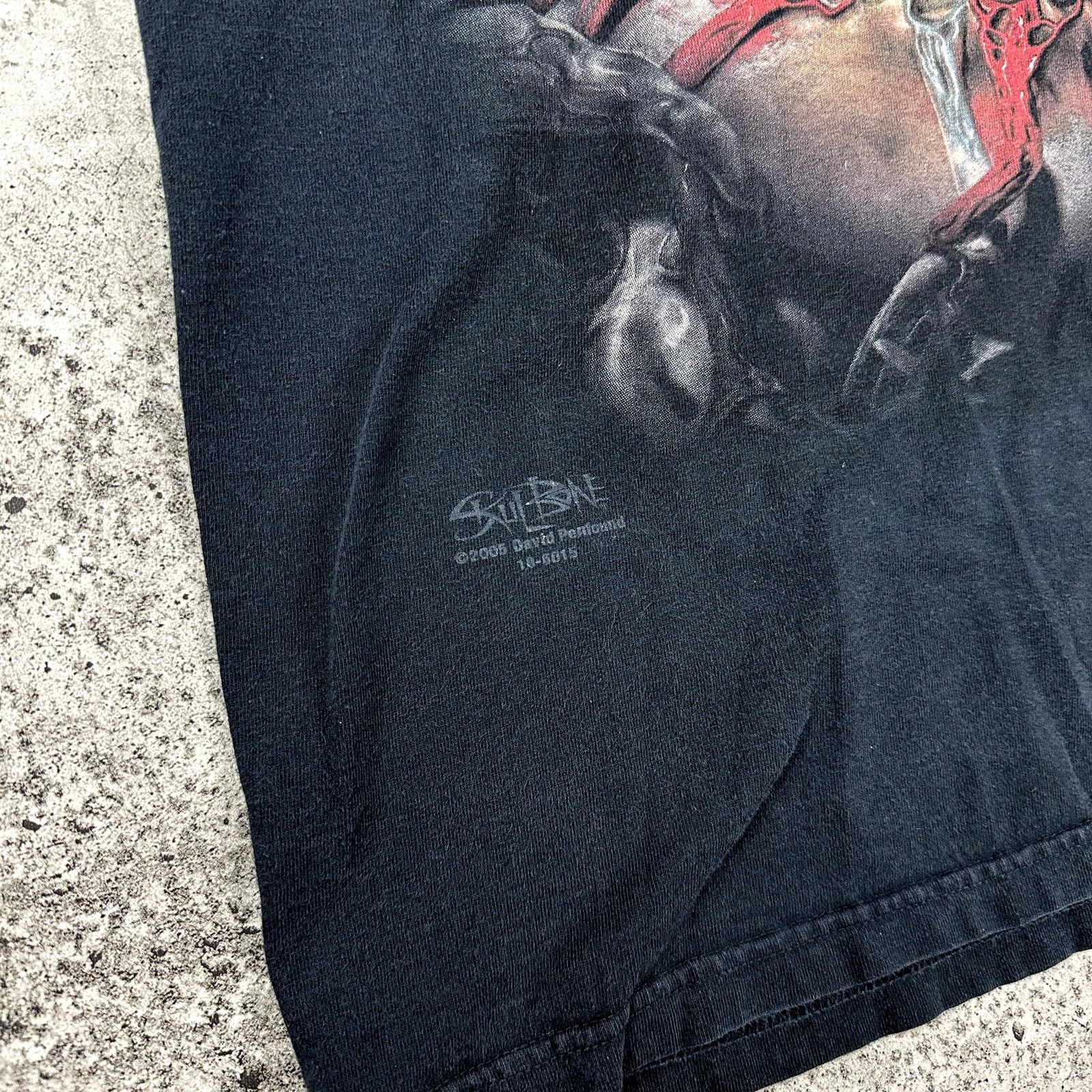 Vintage Vintage Skulbone Y2K Shirt Skull Print Size Large Size US L / EU 52-54 / 3 - 5 Thumbnail