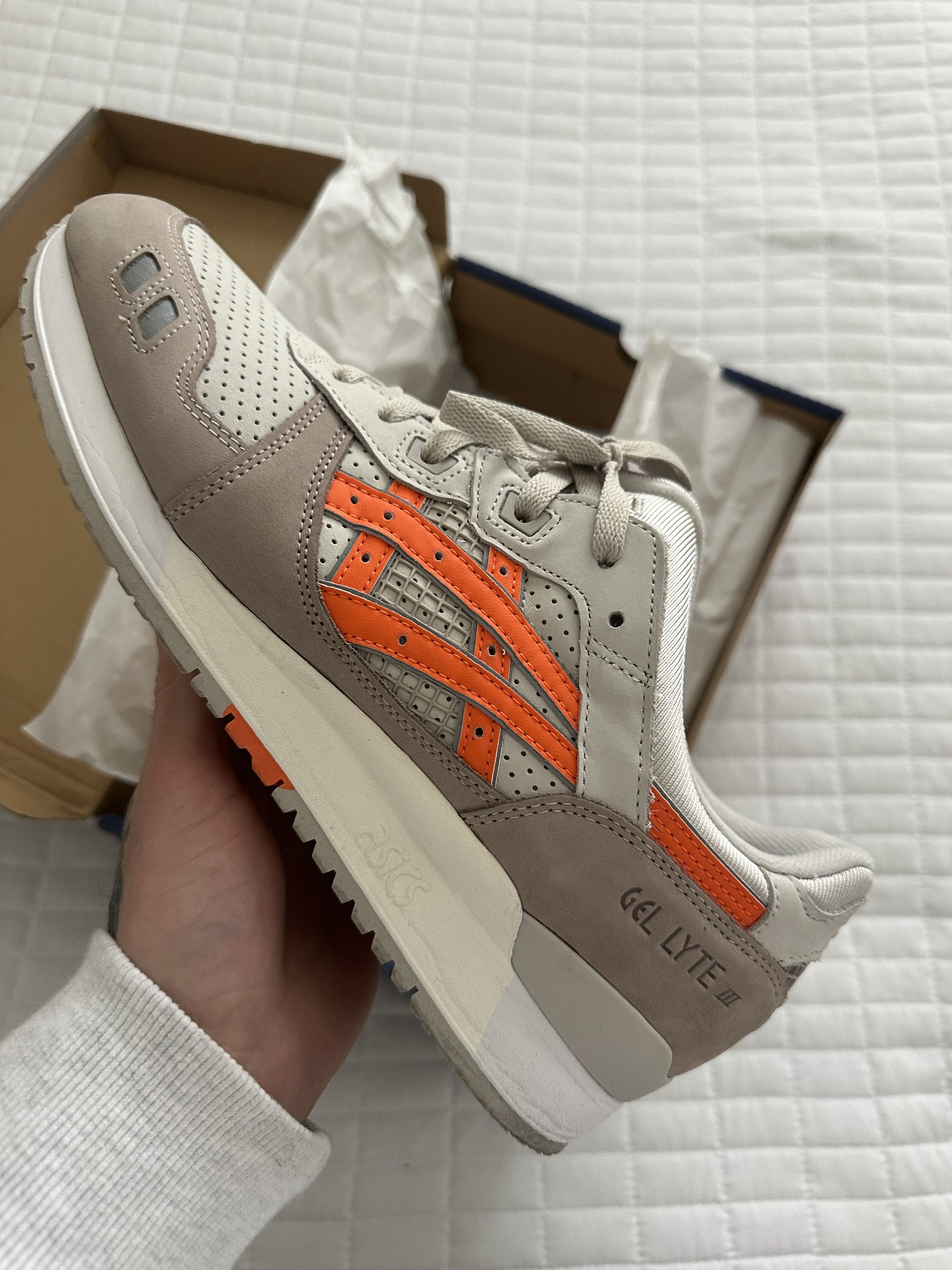 Asics × Kith Asics Gel Lyte III 3 x Ronnie Fieg KITH Remastered Size US 11.5 / EU 44-45 - 10 Thumbnail