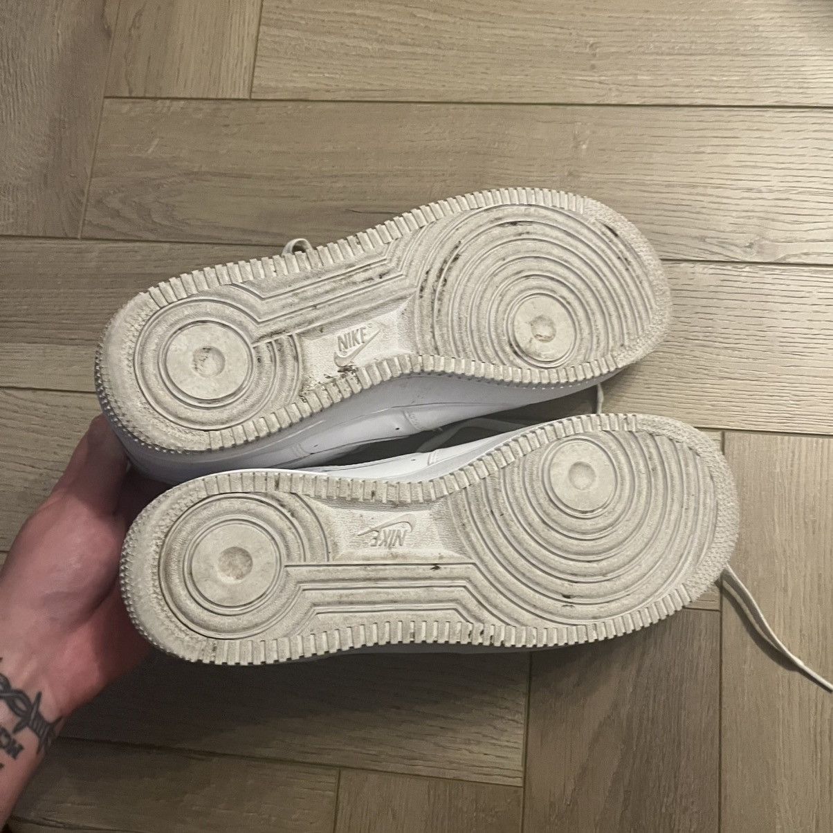 Nike Nike Air Force 1 White Size US 10.5 / EU 43-44 - 7 Thumbnail