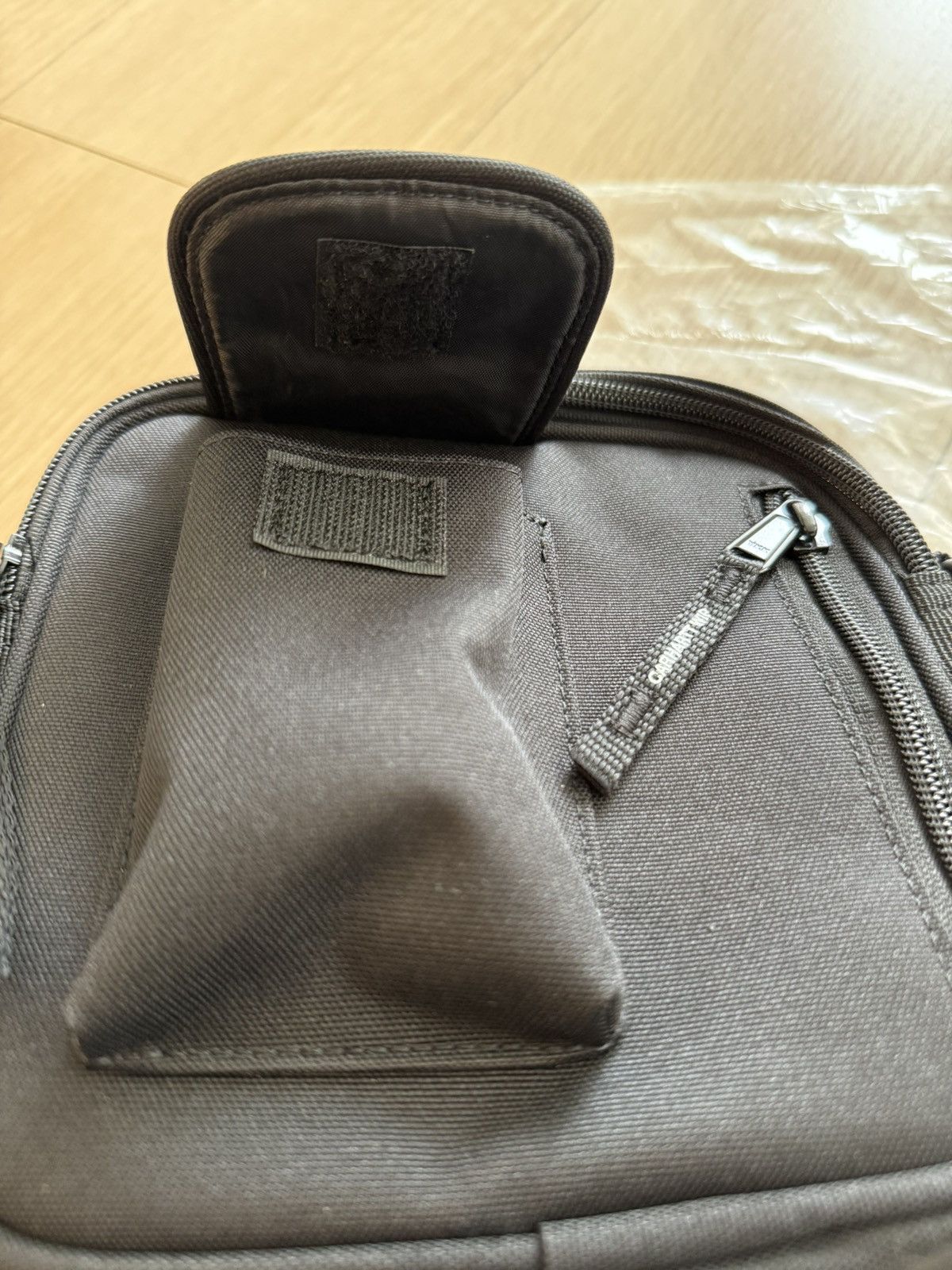 Carhartt Carhartt Wip Essentials Shoulder Bag Black Size ONE SIZE - 9 Thumbnail