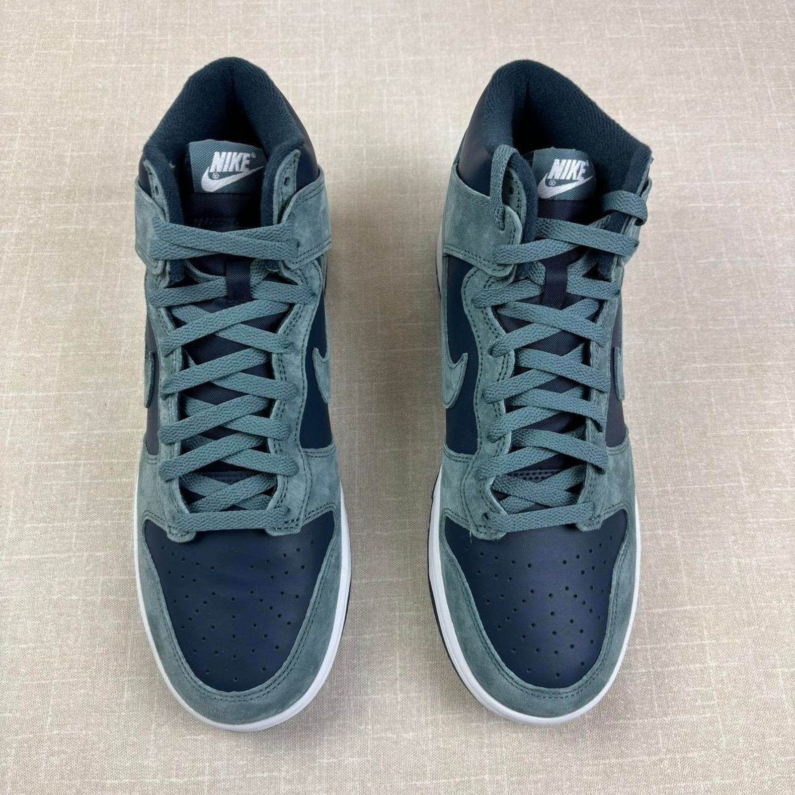🧵 2022 Nike Dunk High Retro Premium “Armory Navy” 10M