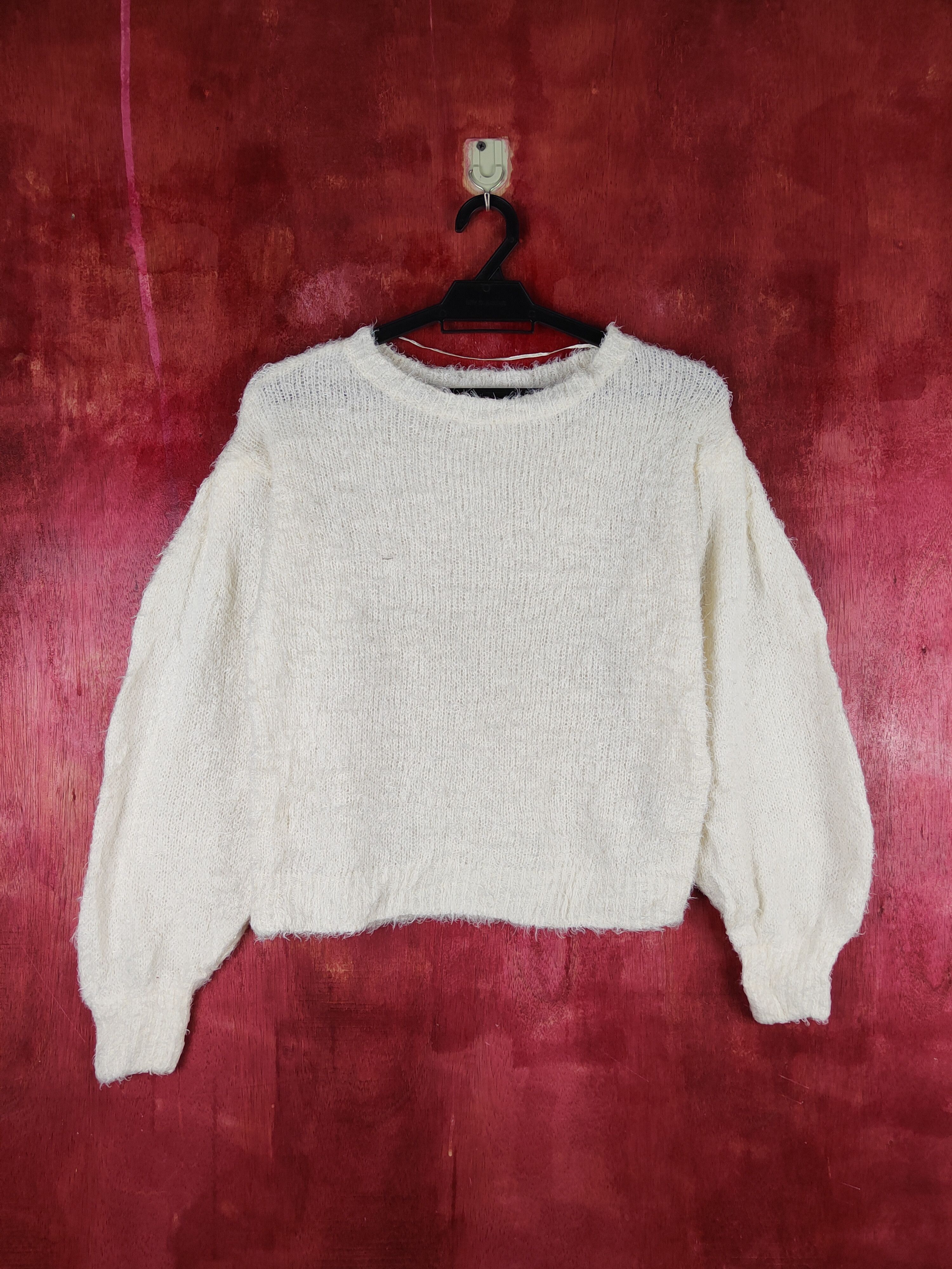 GU × Japanese Brand × Vintage GU Ivory Shag Shaggy Fur Mohair Knitwear #S1952 Size S / US 4 / IT 40 - 1 Thumbnail