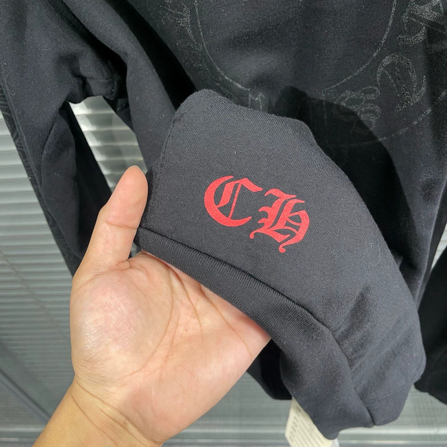 Chrome Hearts Chrome Hearts Red Lips Hidden Sleeve Hoodie (L, Like New) Size US L / EU 52-54 / 3 - 5 Thumbnail