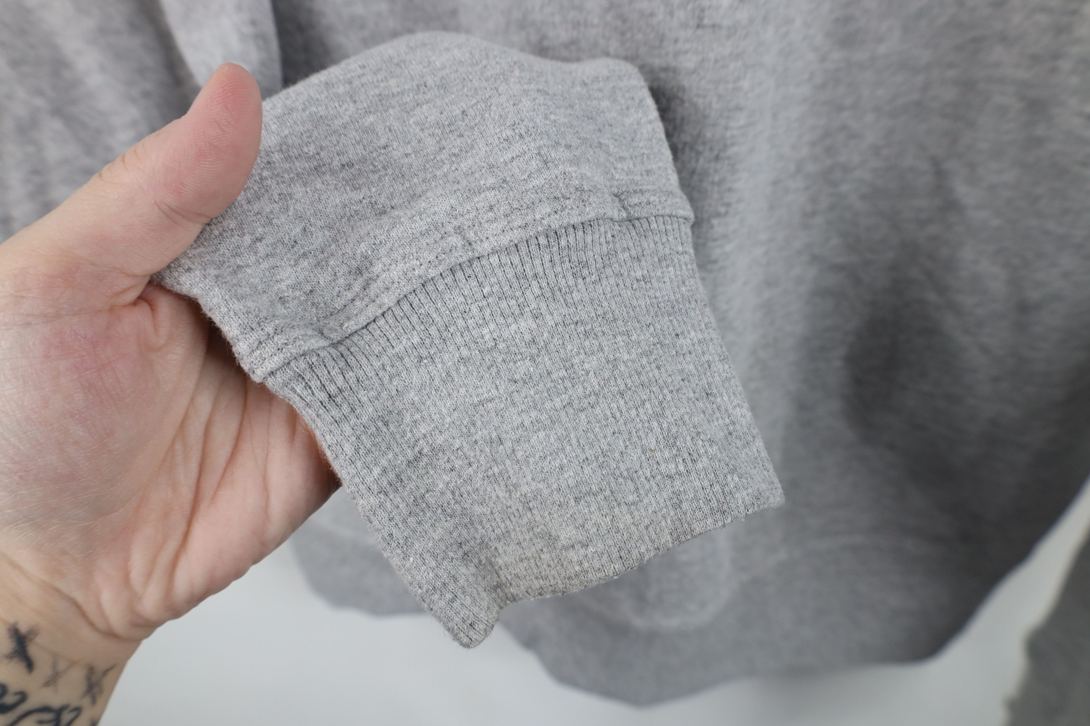 Champion Vintage Champion Monochrome Crewneck Sweatshirt Heather Gray Size US L / EU 52-54 / 3 - 6 Thumbnail