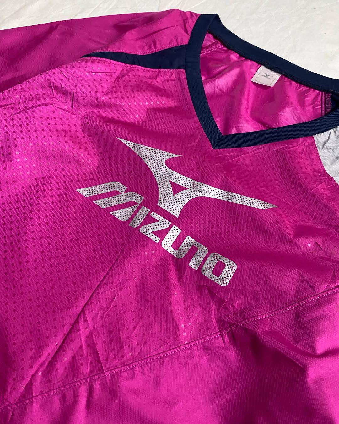 Mizuno Mizuno VNeck Pullover Windbreaker Jersey Jacket Center Logo Size US L / EU 52-54 / 3 - 6 Thumbnail