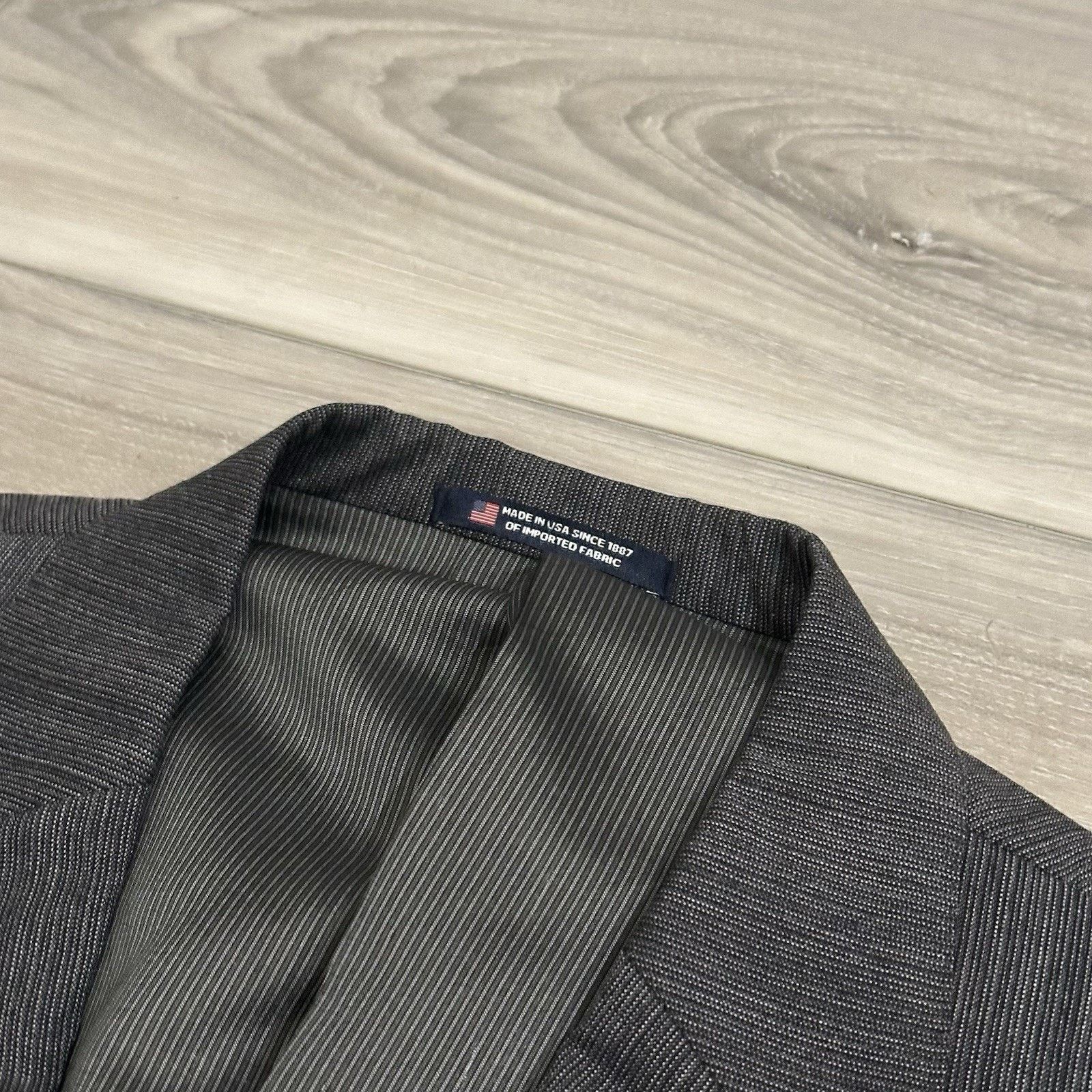 Hart Schaffner Marx Hart Schaffner Marx Suit Mens 42R Charcoal Black 2 PC NWT Size 42R - 4 Thumbnail