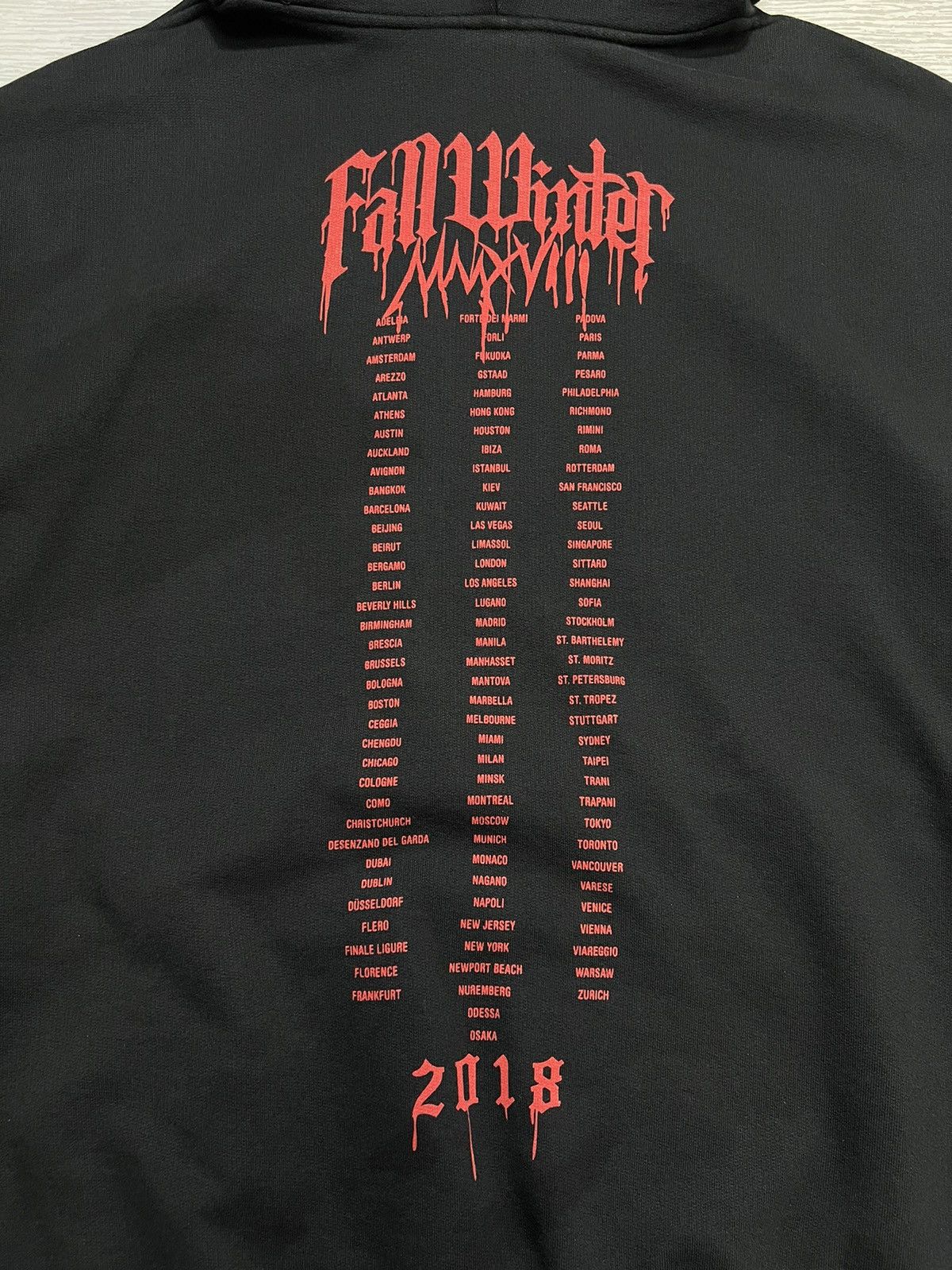 Vetements Vetements - F/W 18 - Metal Tour Hoodie Size US L / EU 52-54 / 3 - 16 Thumbnail