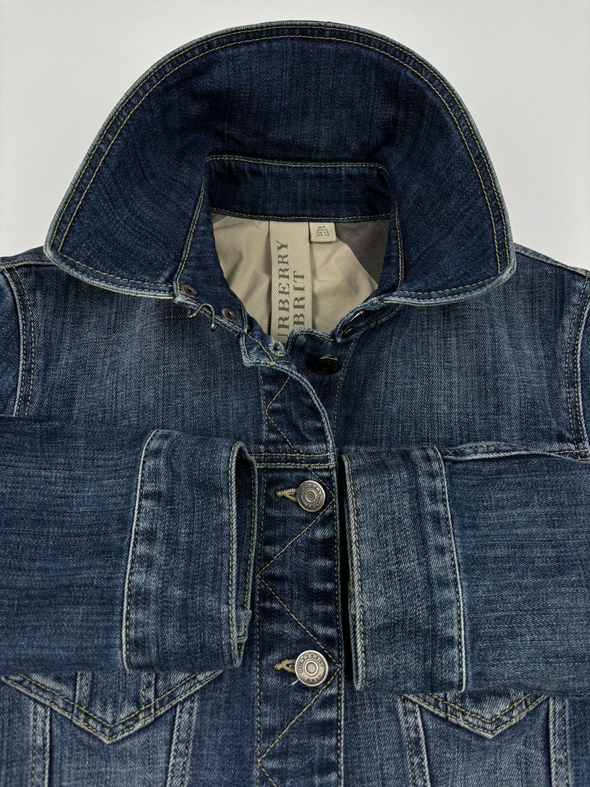 Burberry BRIT Nova Check Trim Denim Blue Trucker Buttons Jacket Jean Crop Bomber Size S / US 4 / IT 40 - 14 Thumbnail