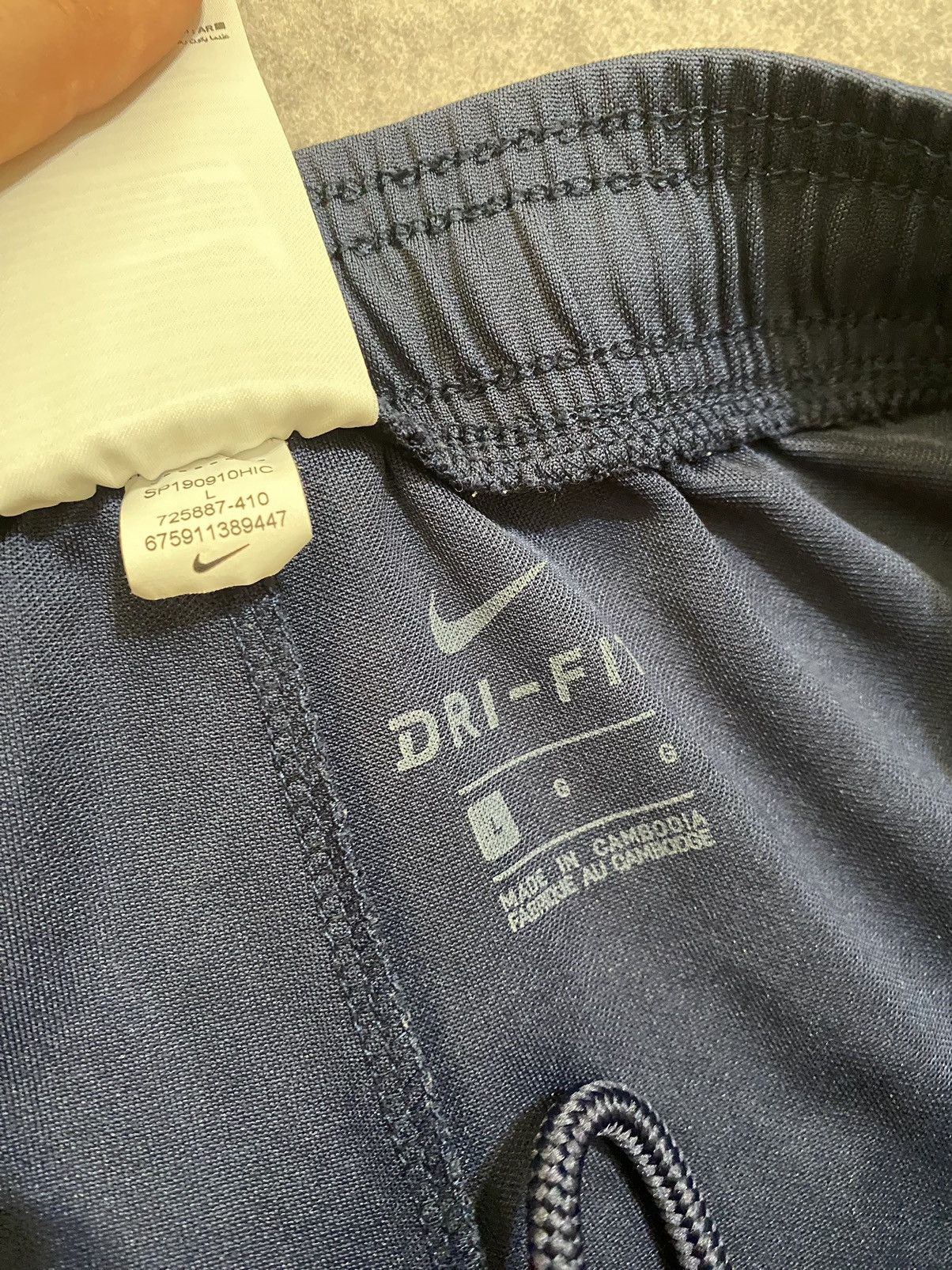 Nike Nike Lightweight Dri-Fit Shorts Men’s L Size US 34 / EU 50 - 4 Thumbnail